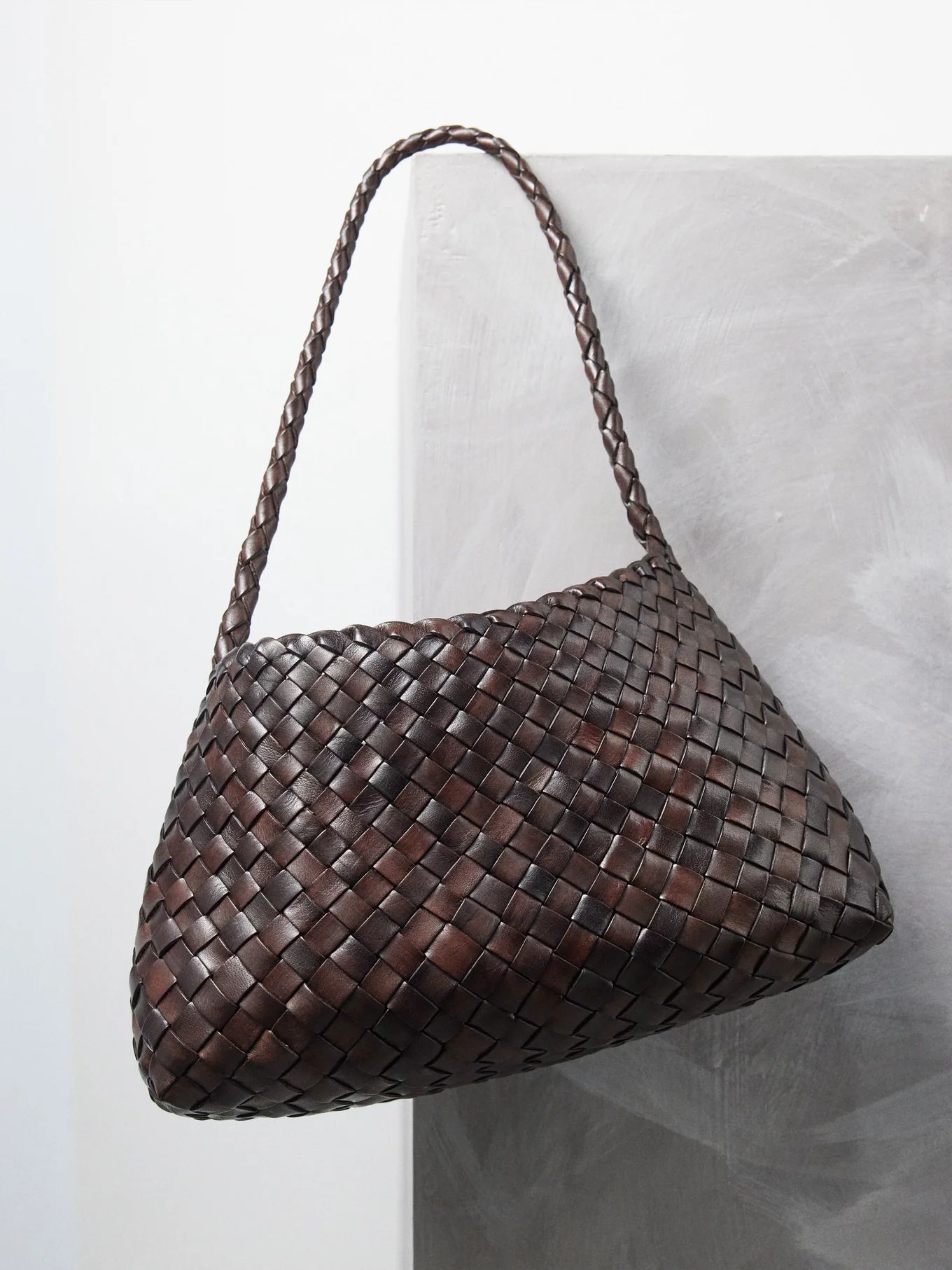 Santa Rosanna small woven-leather shoulder bag | Dragon Diffusion | Matches (EU)