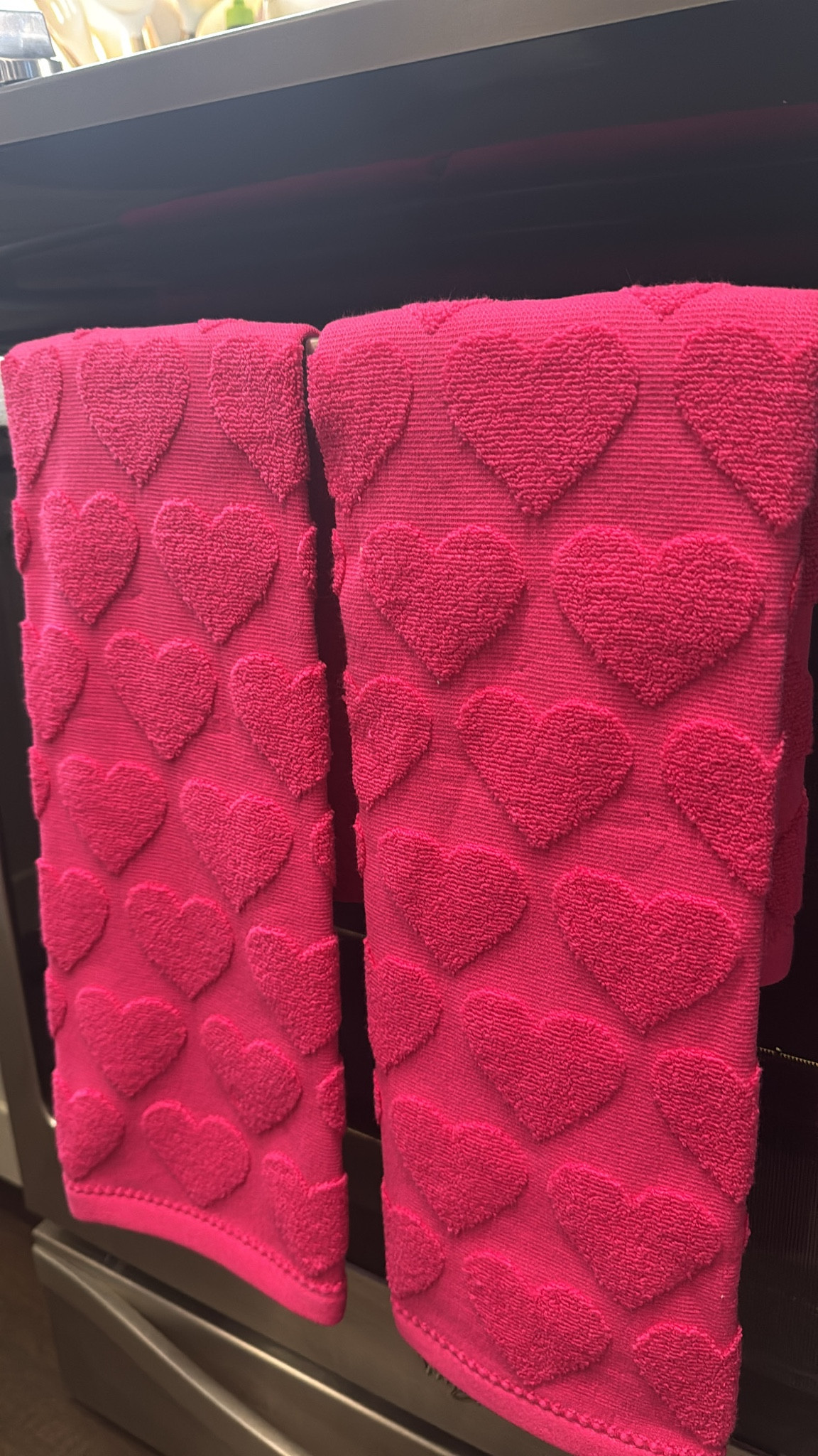 🩷 kitchen towels 

#LTKHome #LTKSeasonal #LTKActive