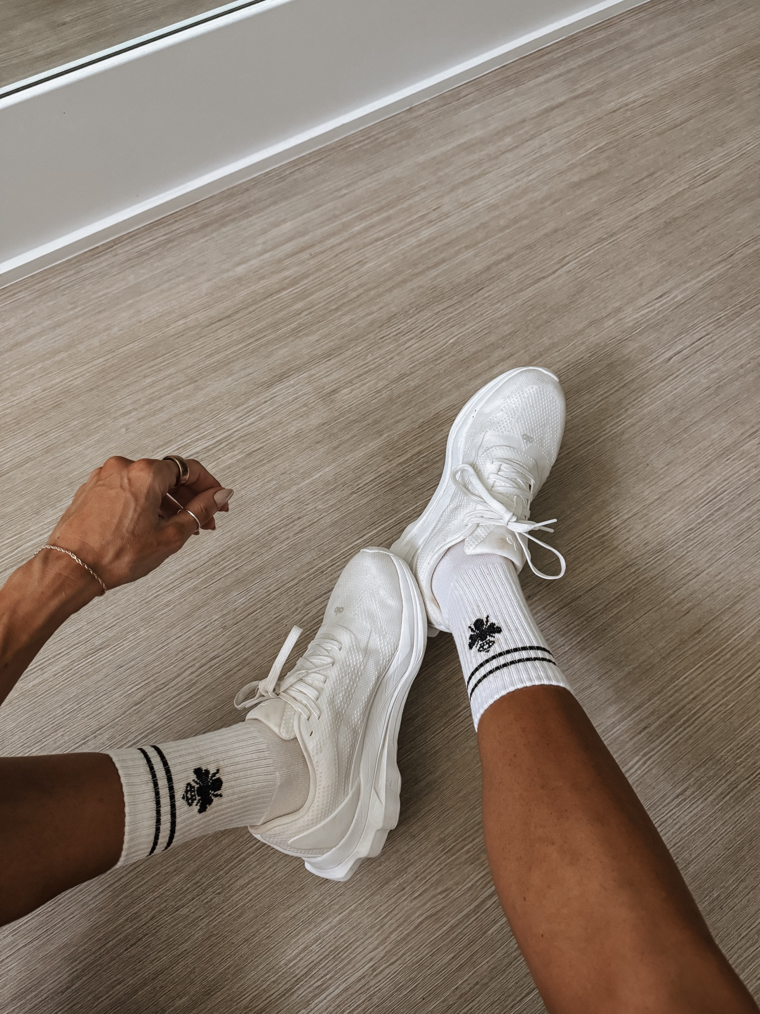 @bombas are hands down the most comfy, supportive socks ever! 🫶🏻 use code EXCLUSIVE25 for 25% off all socks + free shipping for new customers! 🤍 #bombaspartner 