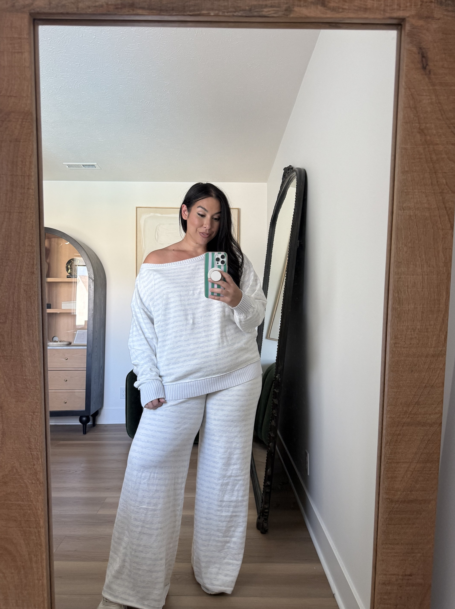 The striped off the shoulder pullover to match the wide leg pants!! So cute for an easy, comfortable fall outfit.

Top: L
Pants: L Long

aerie, casual outfits, cozy outfits, fall outfits, mid size outfit ideas for fall, affordable outfits 

 #LTKgrwm #LTKootd #LTKMidsize