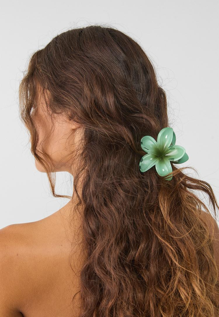 Pack of 3 floral hair clips | Stradivarius (UK)