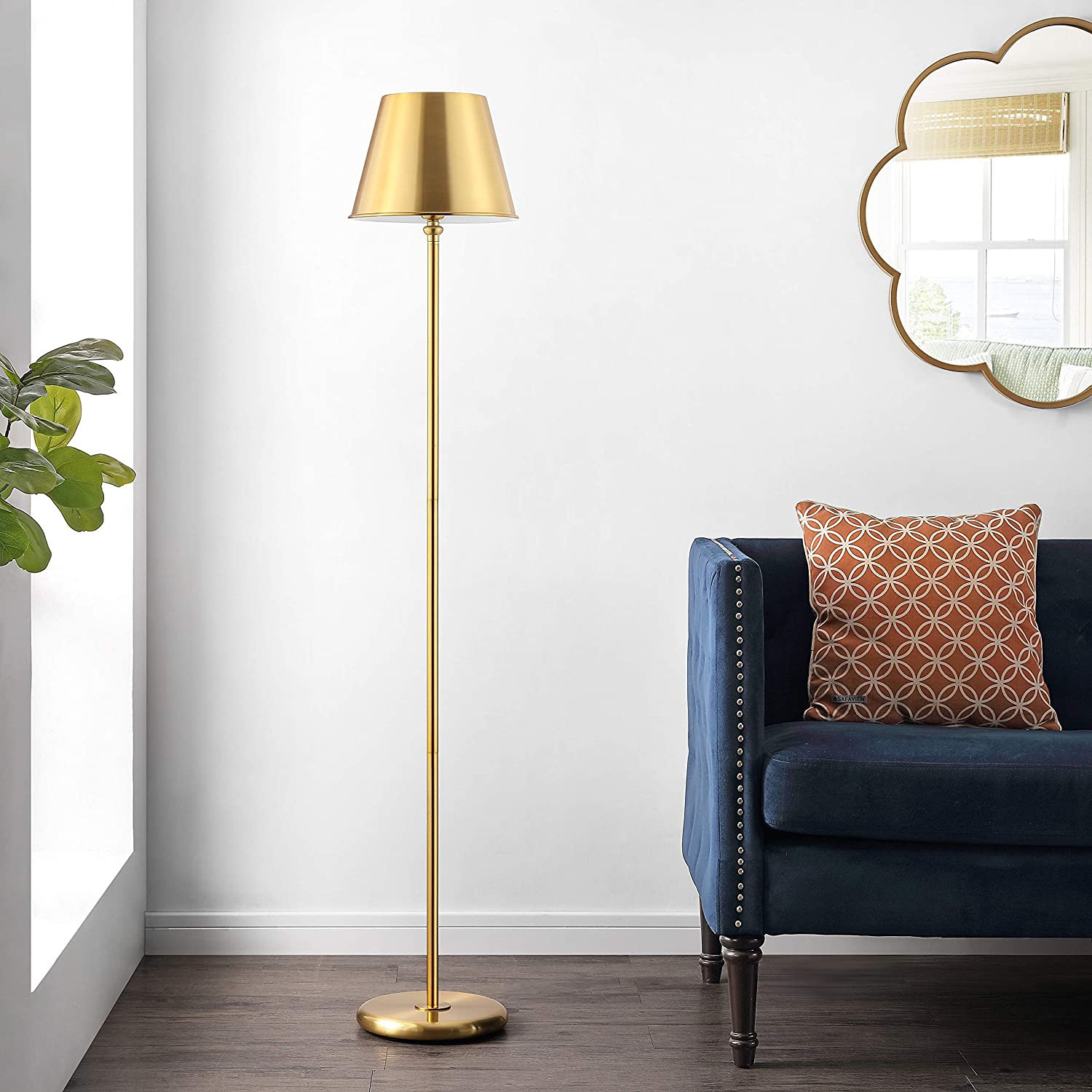 Safavieh Lighting Collection Asher 60-inch Brass Iron Floor Lamp (LED Bulb Included) FLL4094A | Amazon (US)