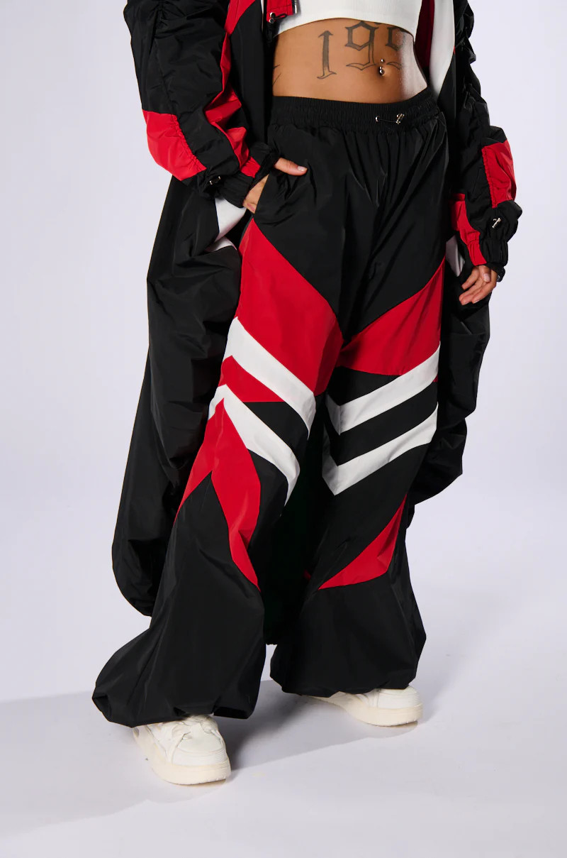 WINDBREAKER RACER JOGGERS | AKIRA