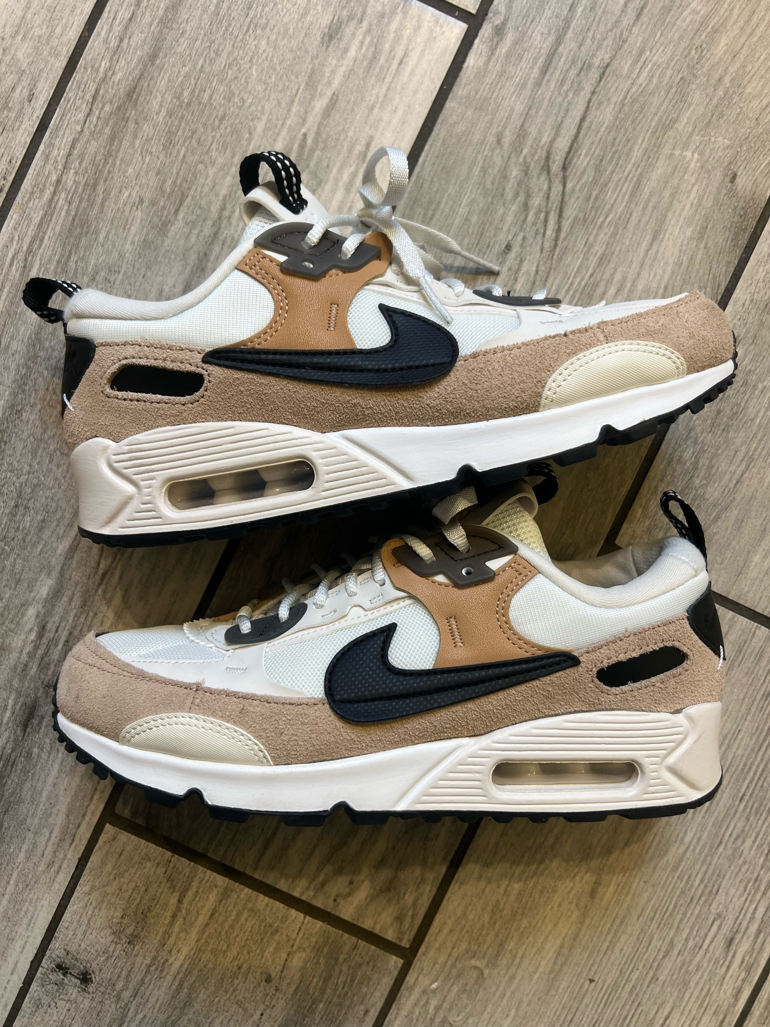 My new fav sneaker! 
On sale now 
WOMEN'S NIKE AIR MAX 90 FUTURA CASUAL SHOES

#LTKHoliday #LTKGiftGuide #LTKSaleAlert