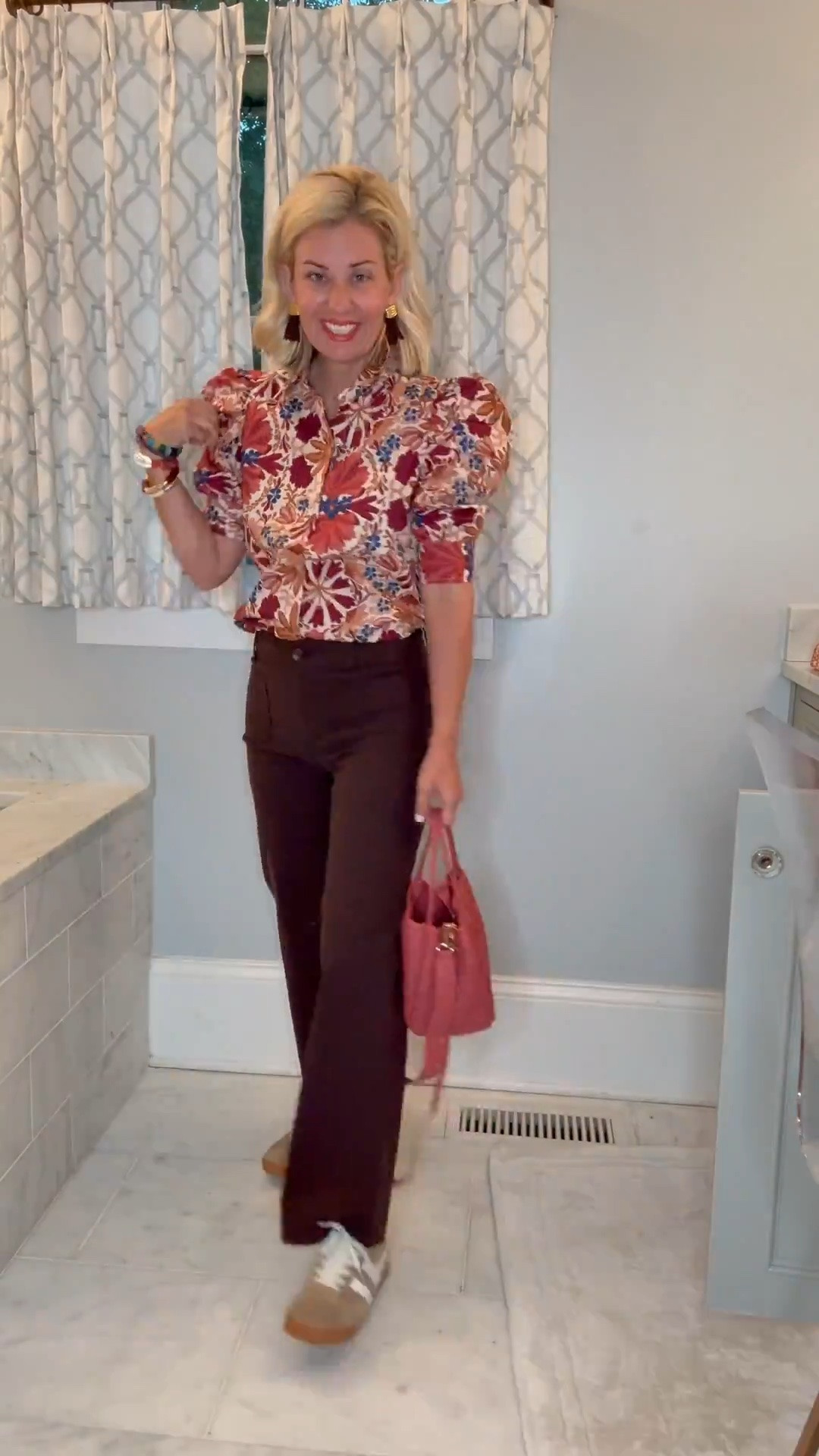 GRWM…dressing for fall but it’s still 100 degrees out! 

Robe - small
Top - small
Pants - 26P
Sneakers- 8 tts 

Codes:
Avara - mixandmatch15
Allie + Bess - Catherine20

#LTKgrwm #LTKdayinmylife #LTKootd