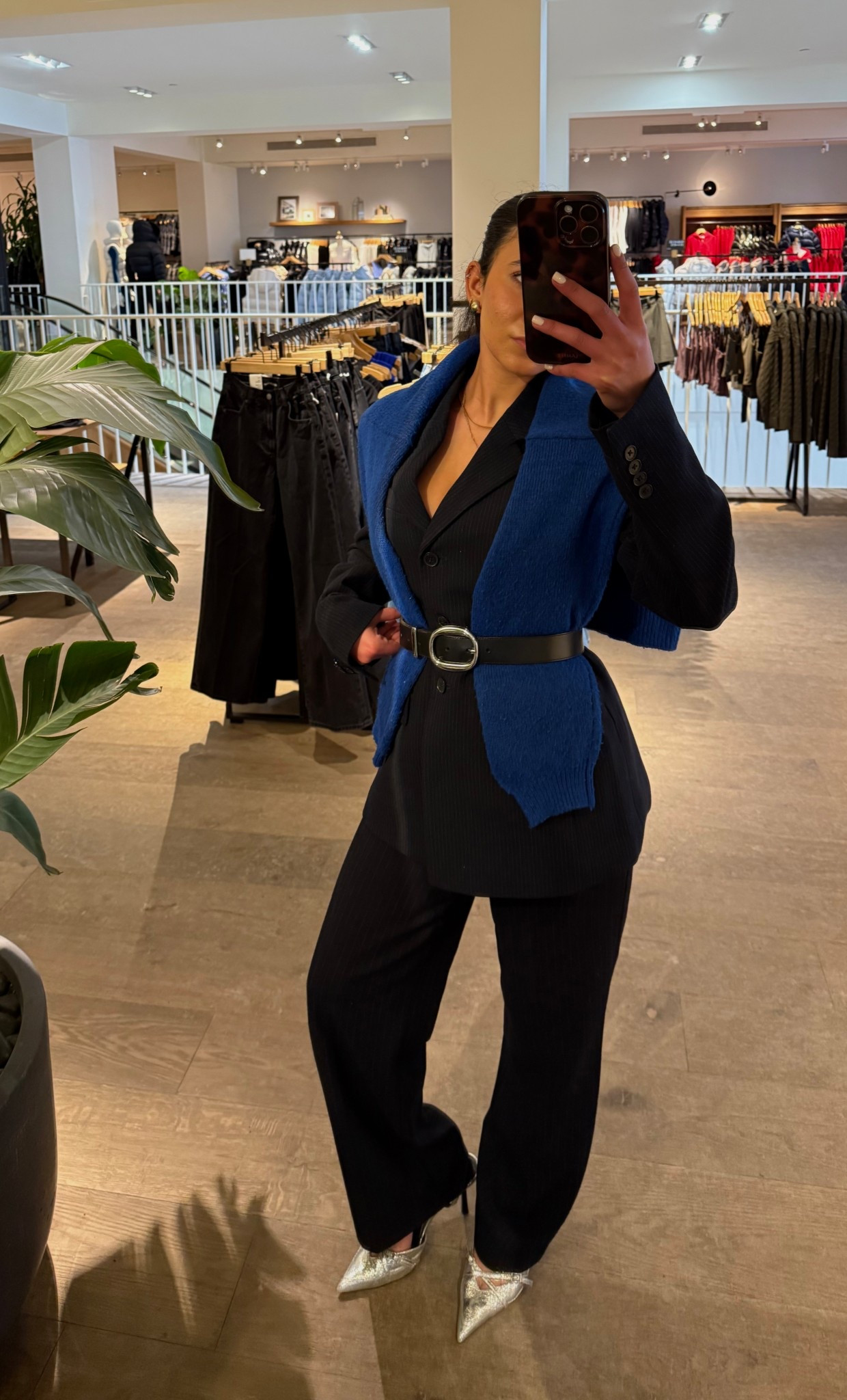 The Monday Fit🦋💙

#LTKpetite #LTKwinter #LTKcanada