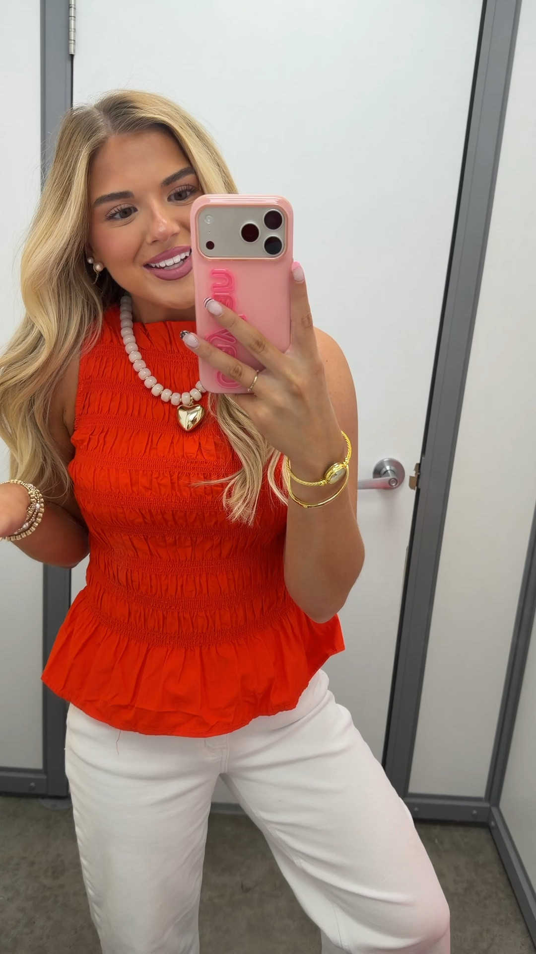 LOVE LOVE LOVE this top❤️

I’m wearing a size small!!

#walmartfashion