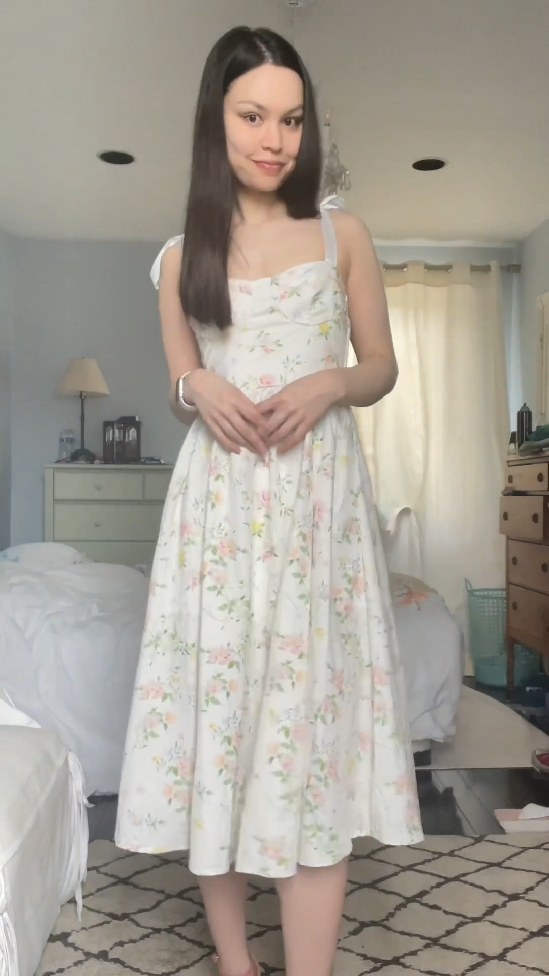 SHEIN PETITE Romantic Floral Printed Shoulder Strap Tie Waist Women’s Summer Maxi Dress
White / US 0 (Petite XXS)


Measurements: 5’5, 105lb, 30-24-34

#LTKsummer #LTKdresses #LTKspring