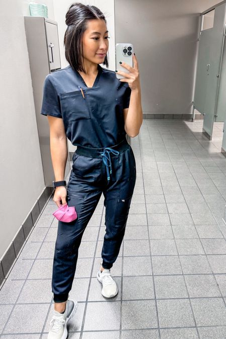 These scrubs are so good! Your first set is only $24!

Vital 1 pocket scrub top- wearing XS, TTS - I can still
Wear undershirts/unscrubs with room 

On call scrub jogger- size XXS petite/short, I’d say the bottoms run roomy!

Nike sneakers- 5.5, TTS

Wear work
Work outfit
Scrubs 
Medical
Hospital
Petite style
OOTD
Matching sets
Holiday
Gift gift guide
Stockings
Gift ideas
Gifts for her
Casual
Fitness
Gym
Home
Winter style
Trend

#LTKsalealert #LTKfindsunder50 #LTKworkwear