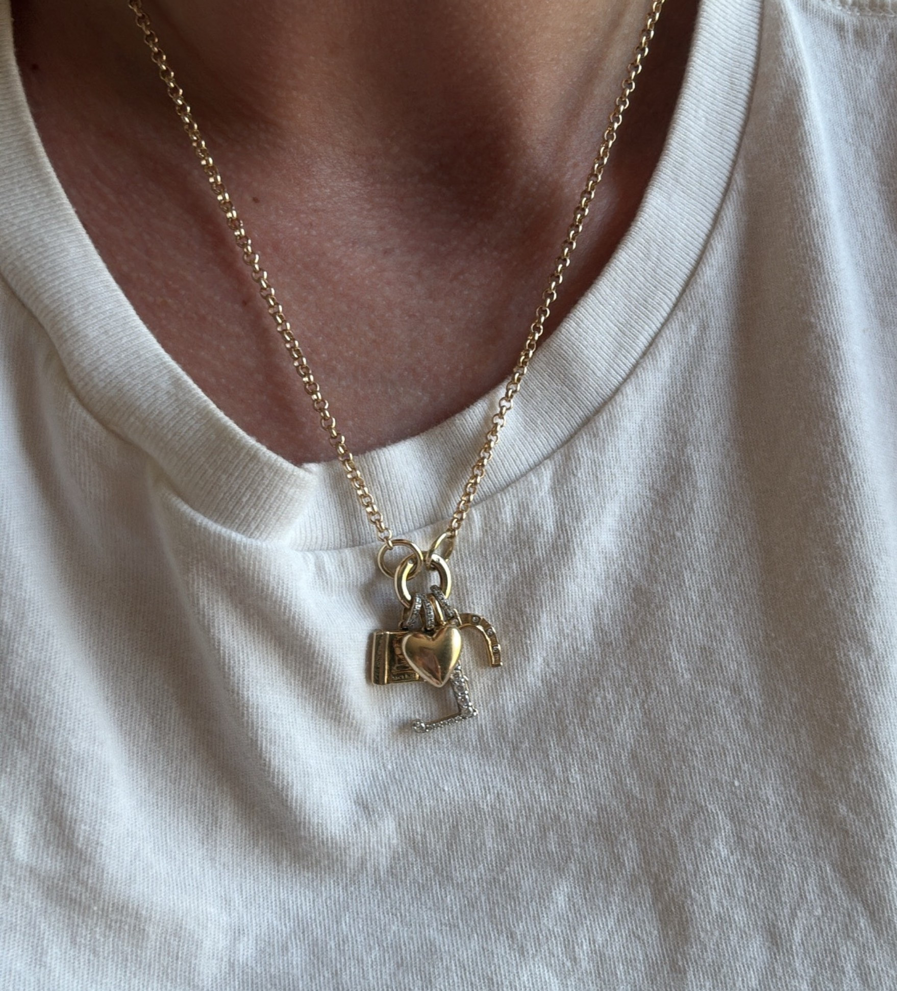 the best part about this design is that the charms are never not in the center. so well made 🫶🏼 their 20% off fall sale is now live!

ring concierge picks, jewelry, fine jewelry 

#LTKSaleAlert