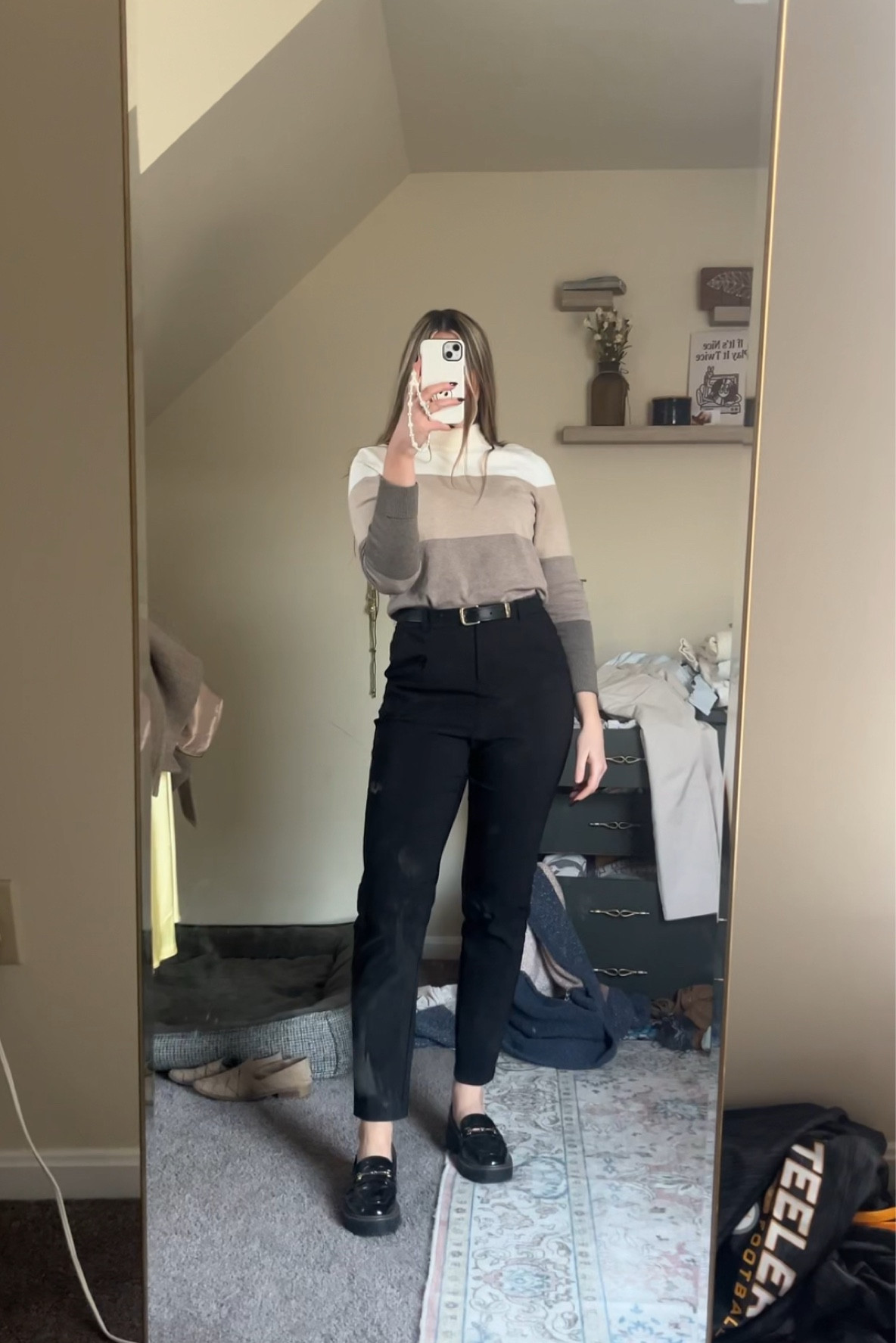 Casual Workwear🖤

#weartowork #blacktrousers #loafers #casual #work #style #winteroutfit #winterworkwear #workoutfit

#LTKWorkwear #LTKStyleTip