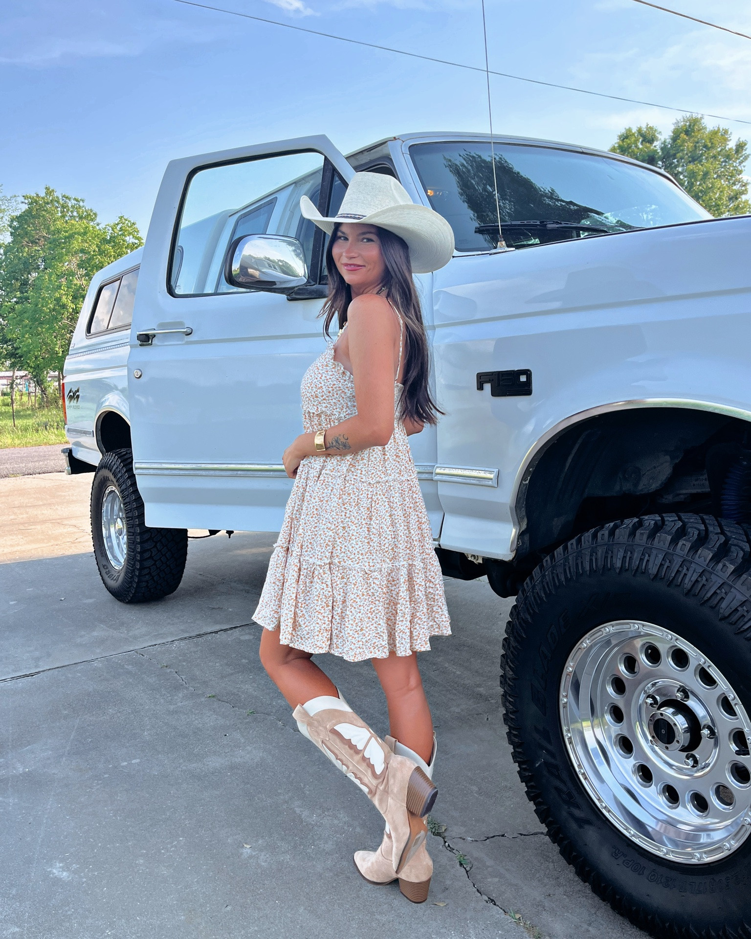 My mini dress is also available in a navy blue print! Love the length & flowy babydoll fit! I’m wearing xs but could have sized down

#LTKootd #LTKgrwm #LTKSeasonal