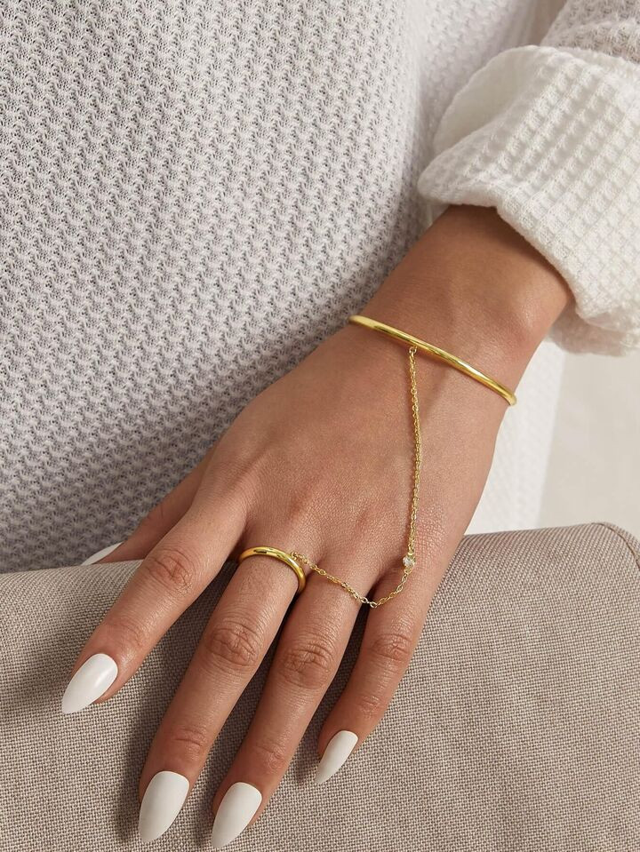 1pc Women Multi-Style Popular Sexy Fingerless Bracelet Wristband Ring Combo, Unique Daily Accessory | SHEIN