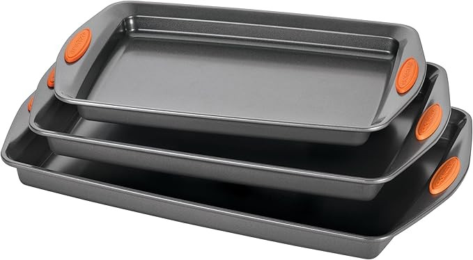 Rachael Ray Nonstick Bakeware Set with Grips, Nonstick Cookie Sheets / Baking Sheets - 3 Piece, G... | Amazon (US)