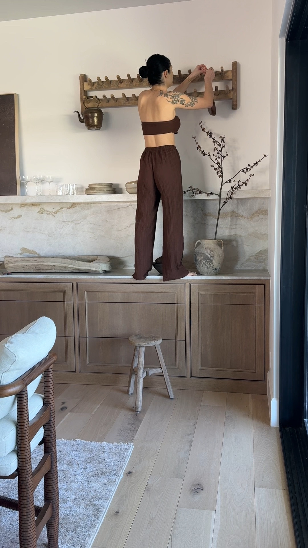 Please note that all antique pots and prices will all vary, and no two will be the exact same! That’s the beauty of it 🤍