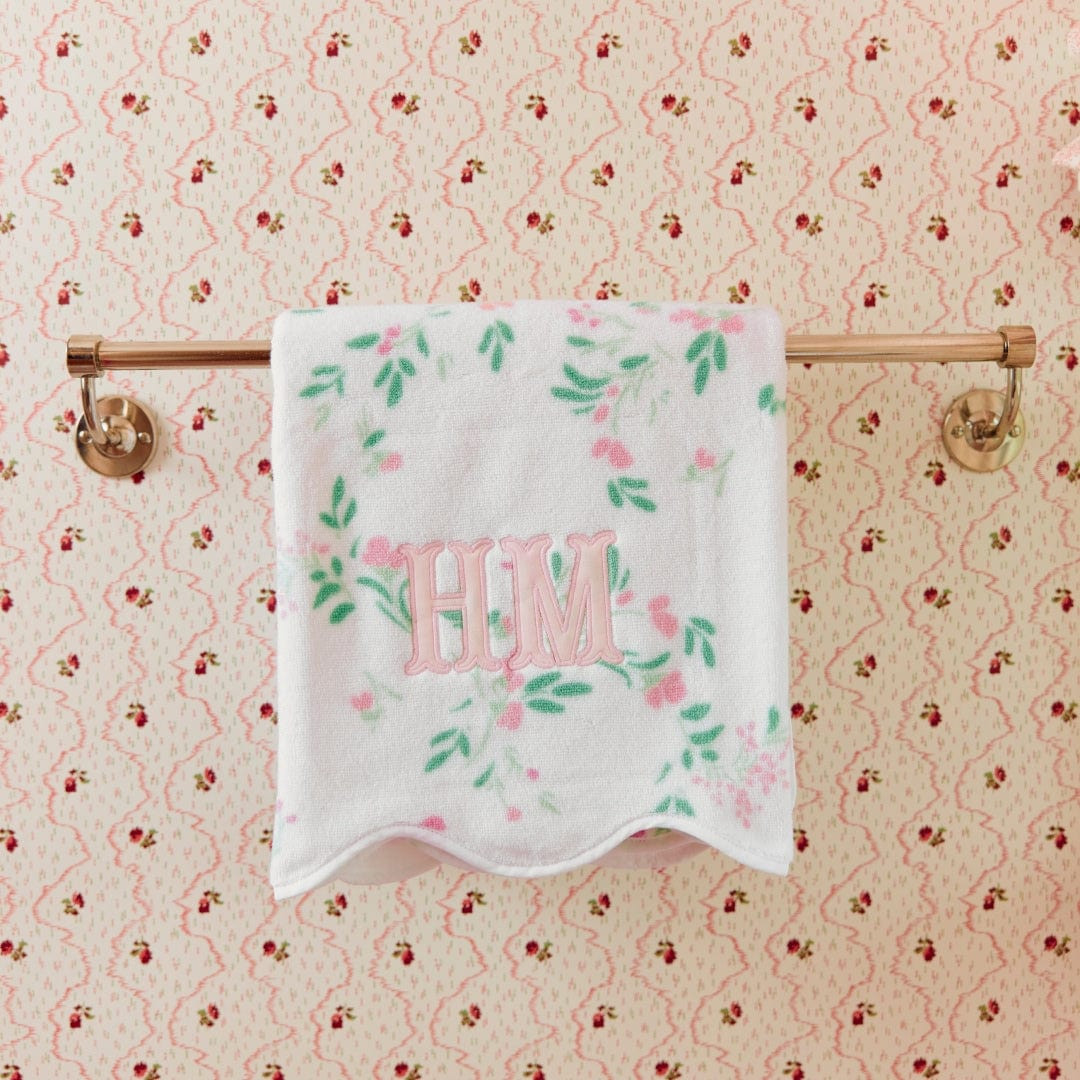 Floral Scallop Bath Towel | Weezie Towels