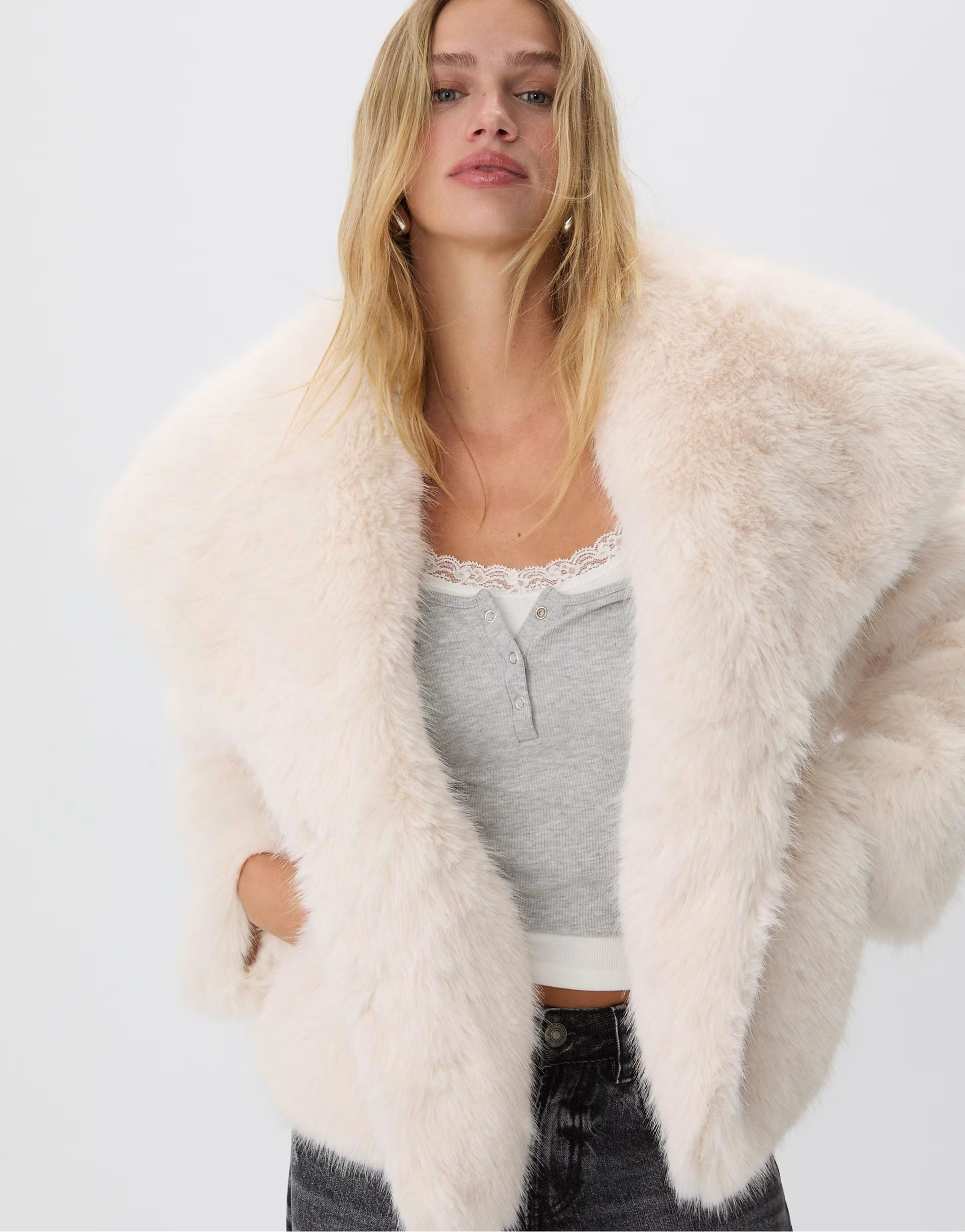 Stradivarius Cropped faux fur jacket in ecru | ASOS (Global)