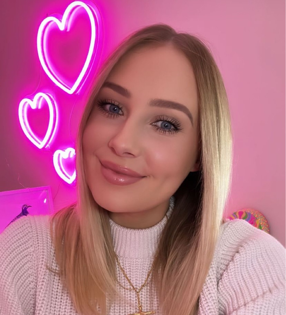 💗💗💗

Products linked below!

#LTKbeauty #LTKaustralia #LTKFind