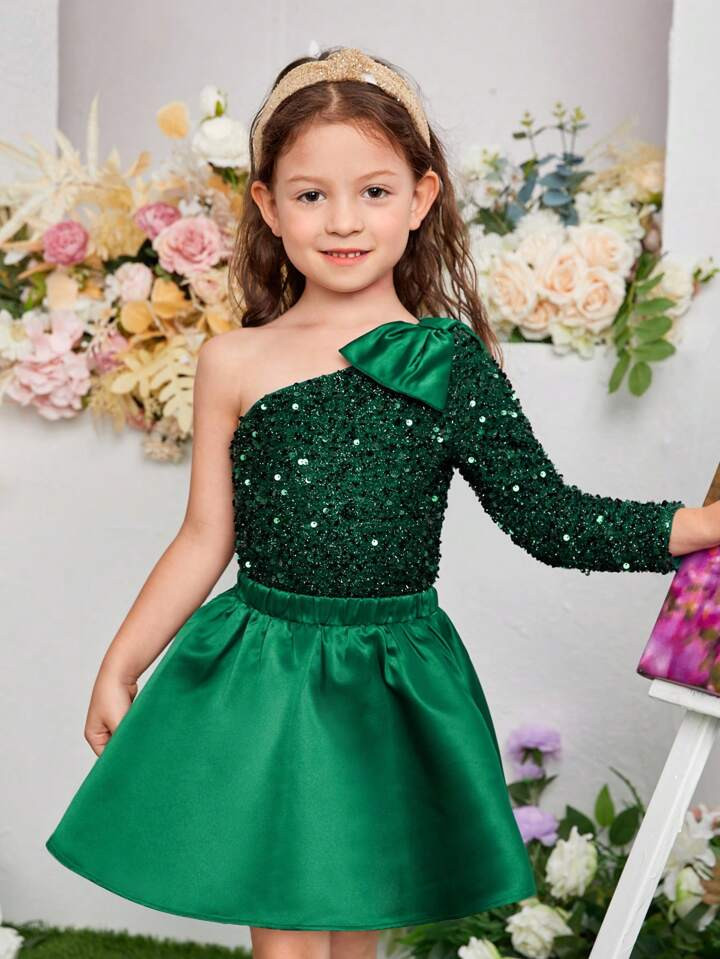 SHEIN Kids CHARMNG Toddler Girls One Shoulder Sequin Top & Skirt | SHEIN