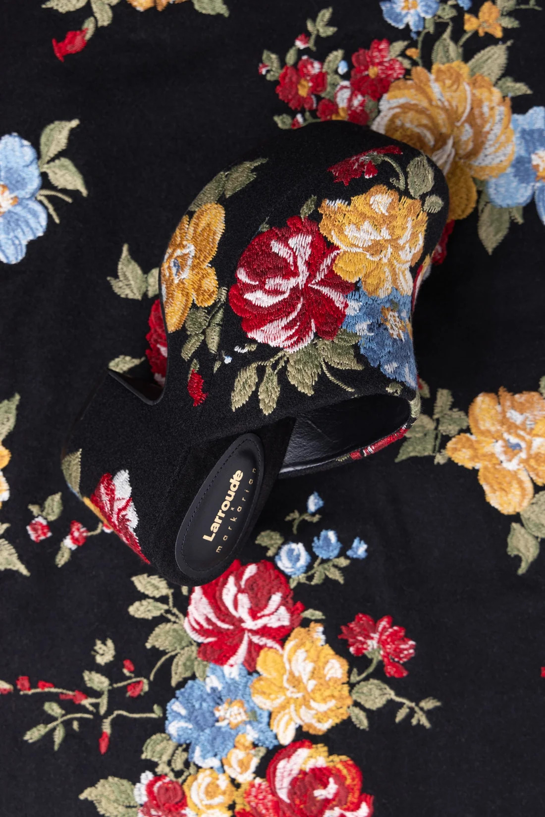 Larroud\u00e9 x Markarian Miso Clog In Floral Embroidery Black Fabric | Larroude