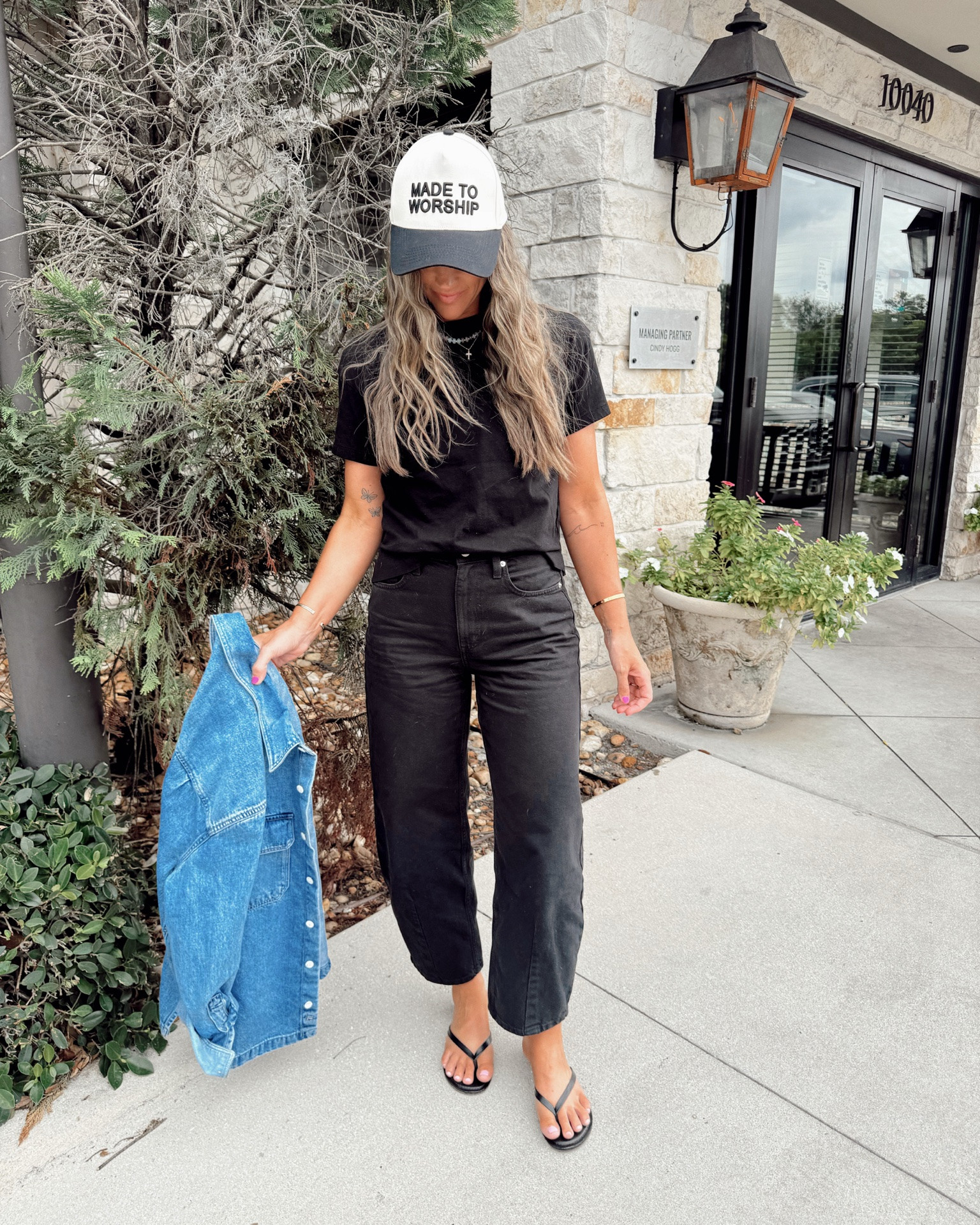 Must-have barrel jeans from Target are 40% off!!!! Size 2- true to size