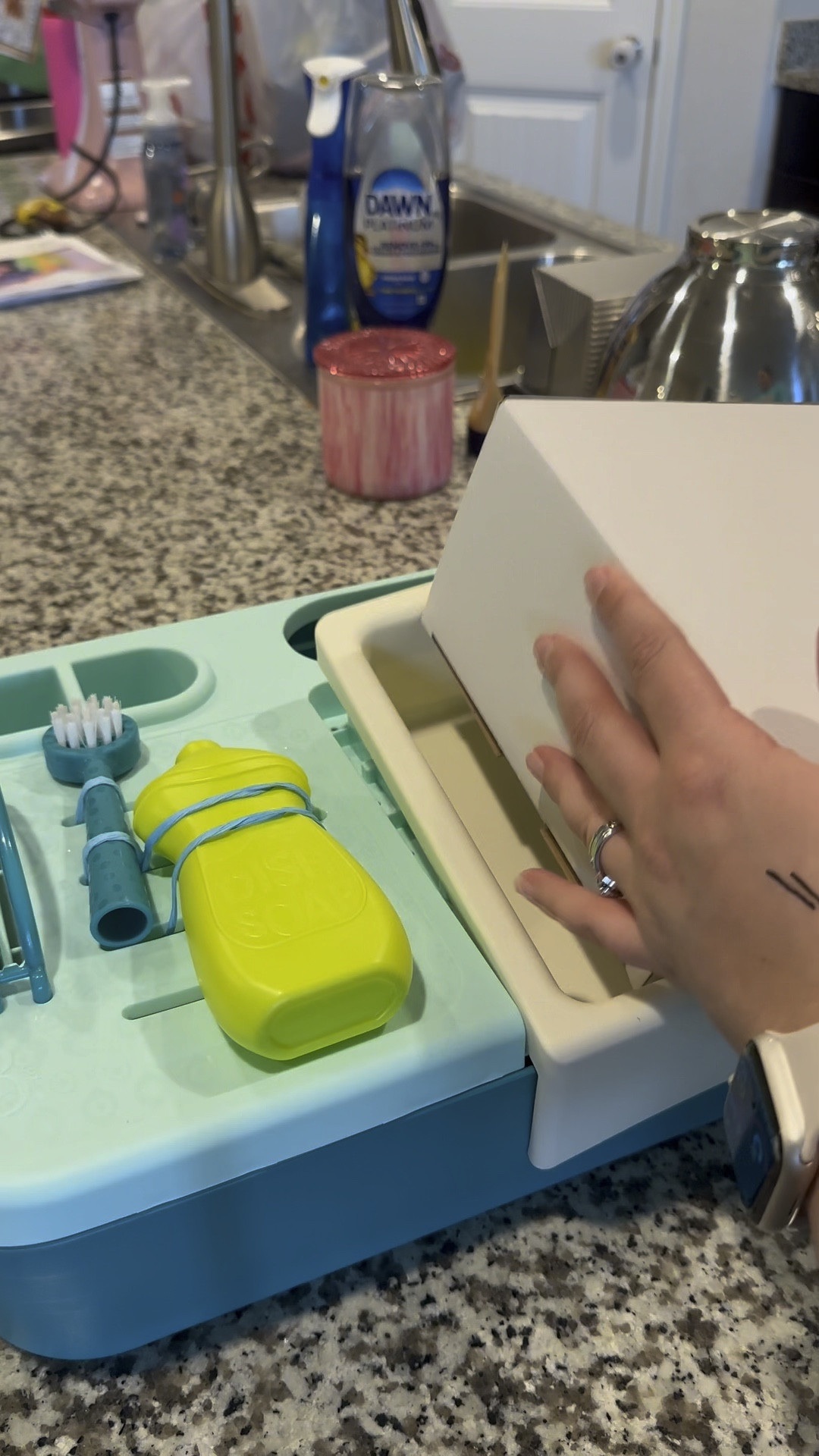 The girls adore this play sink! It actually has running water too! So so fun! 

#LTKkids #LTKSpringSale #LTKhome
