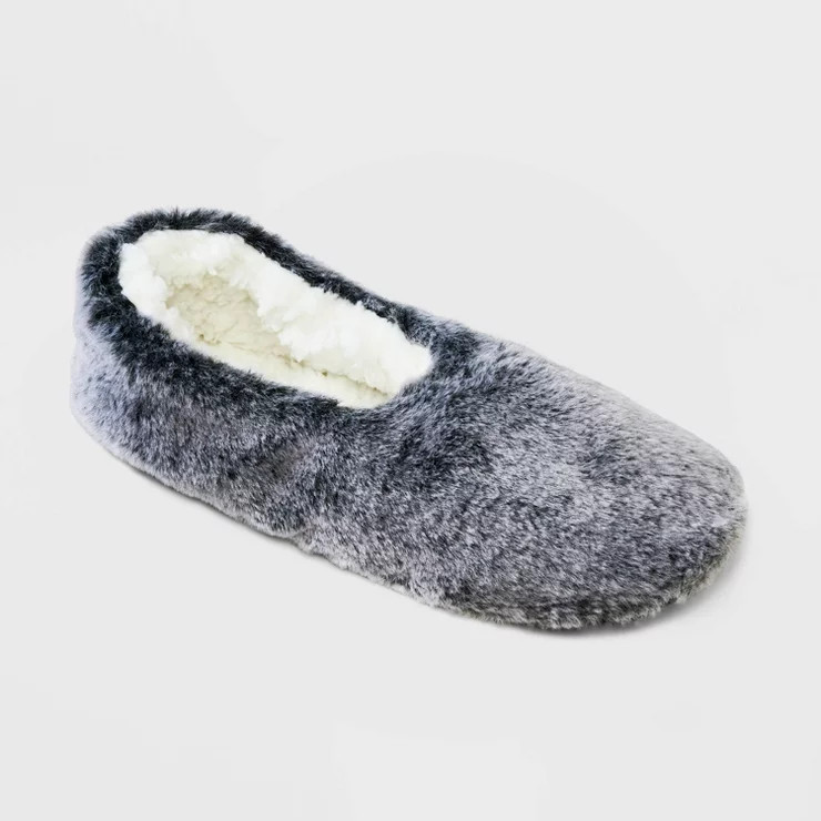 Women's Faux Fur Cozy Pull-On Slipper Socks | Target