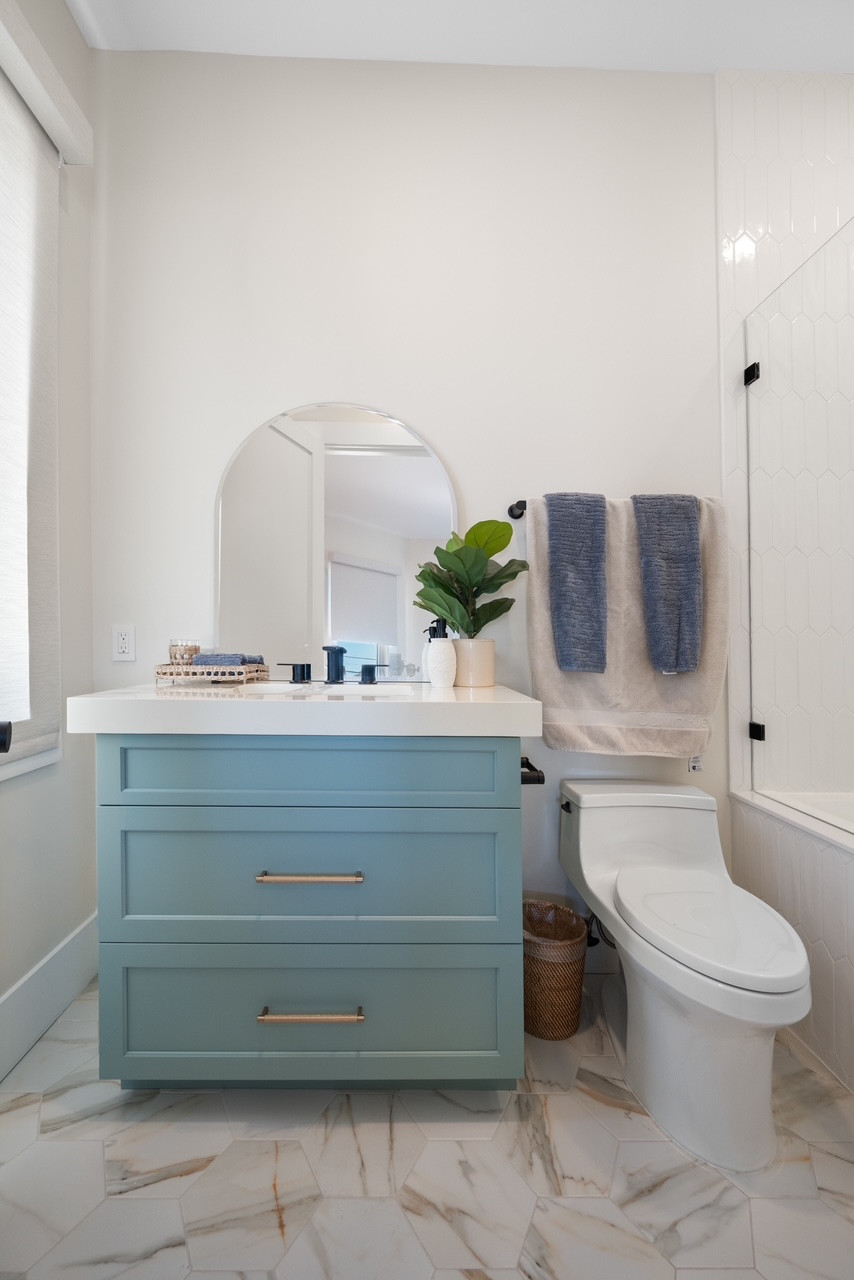 Chic meets Feng Shui. 🖤🌿

This bathroom is designed with intention—where balance, flow, and beauty come together effortlessly. Soft textures, natural elements, and a calming palette create a space that feels grounded, serene, and energetically aligned.

Because great design should not only look good—it should feel good.

#FengShuiDesign #ChicInteriors #SpaBathroom #WellnessLiving #BalancedSpaces #InteriorDesign #DesignByRania 

 #LTKHome