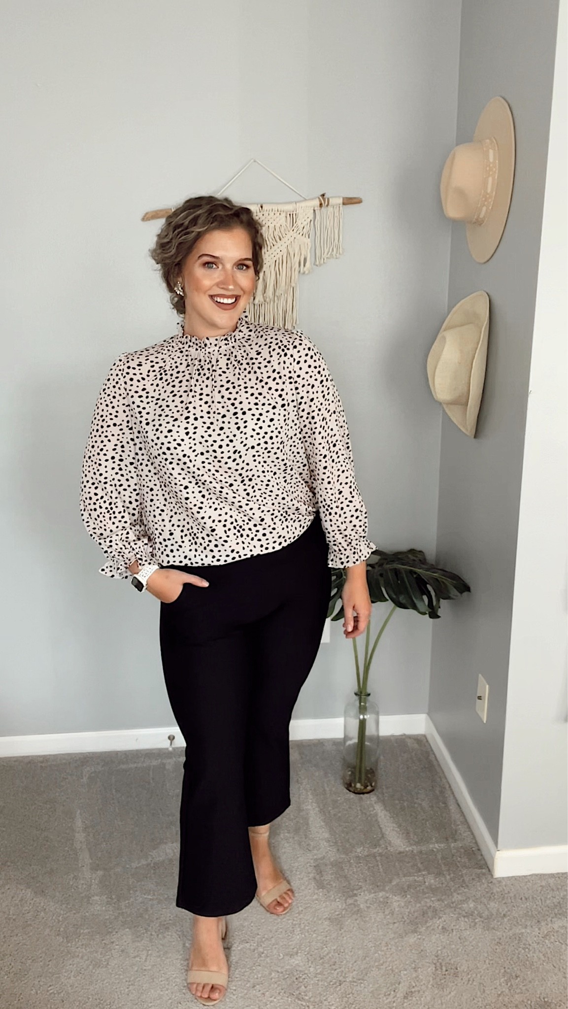 Midsize affordable workwear outfit 👩🏼‍💼
Top: L
Bottoms: XL
#amazonfashion #amazonfinds #blouse #highneck #pants #slacks #dresspants #affordablefashion #businesscasual #officeoutfit #workwear #teacheroutfit #teacherstyle #workformal #blockheels #midsizeoutfits #fallfashion #fallstyle

#LTKcurves #LTKSeasonal #LTKworkwear