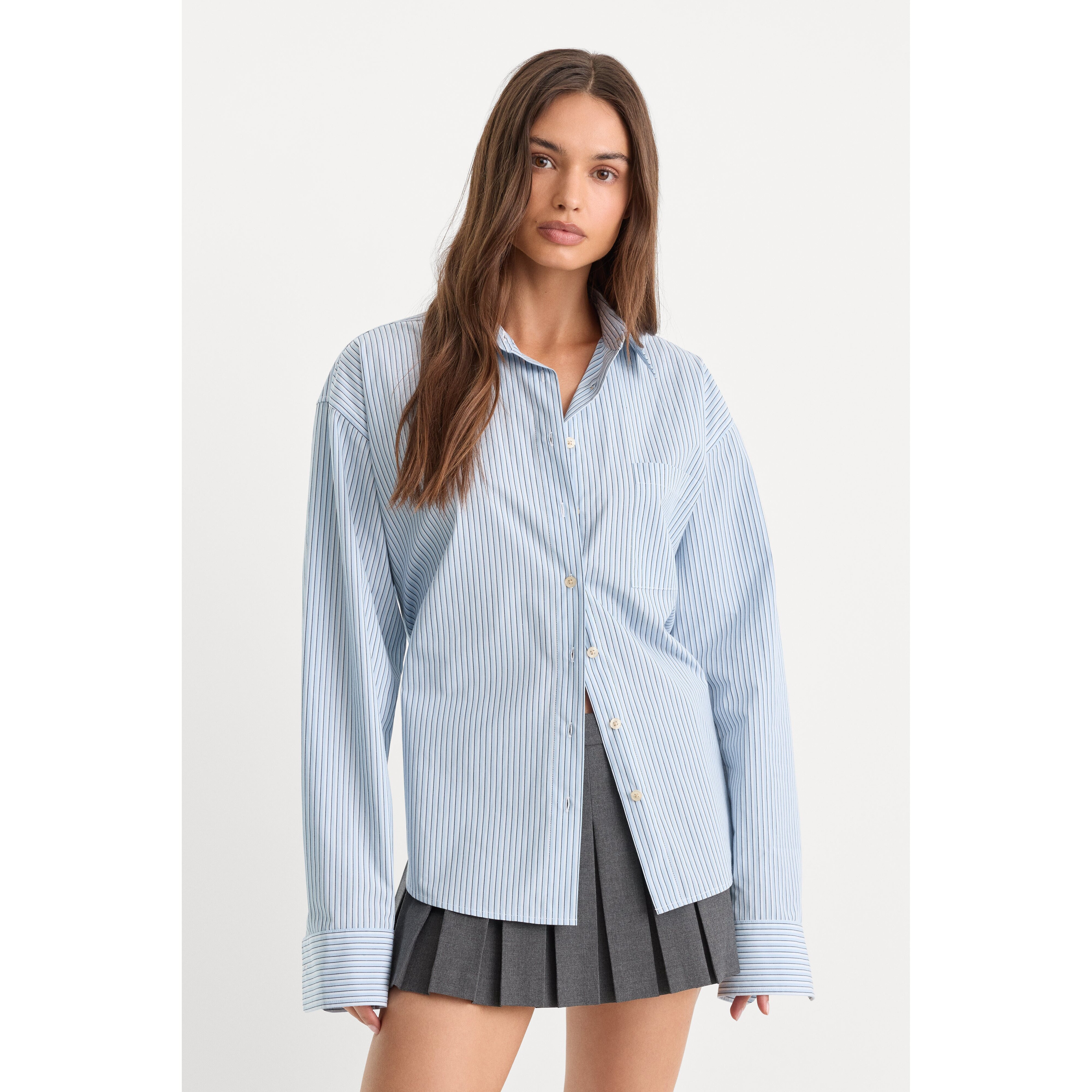 Women's The Poplin Easy Shirt | Summer Sky Stripe, Size Large | Good American by Khlo� Kardashian | Good American