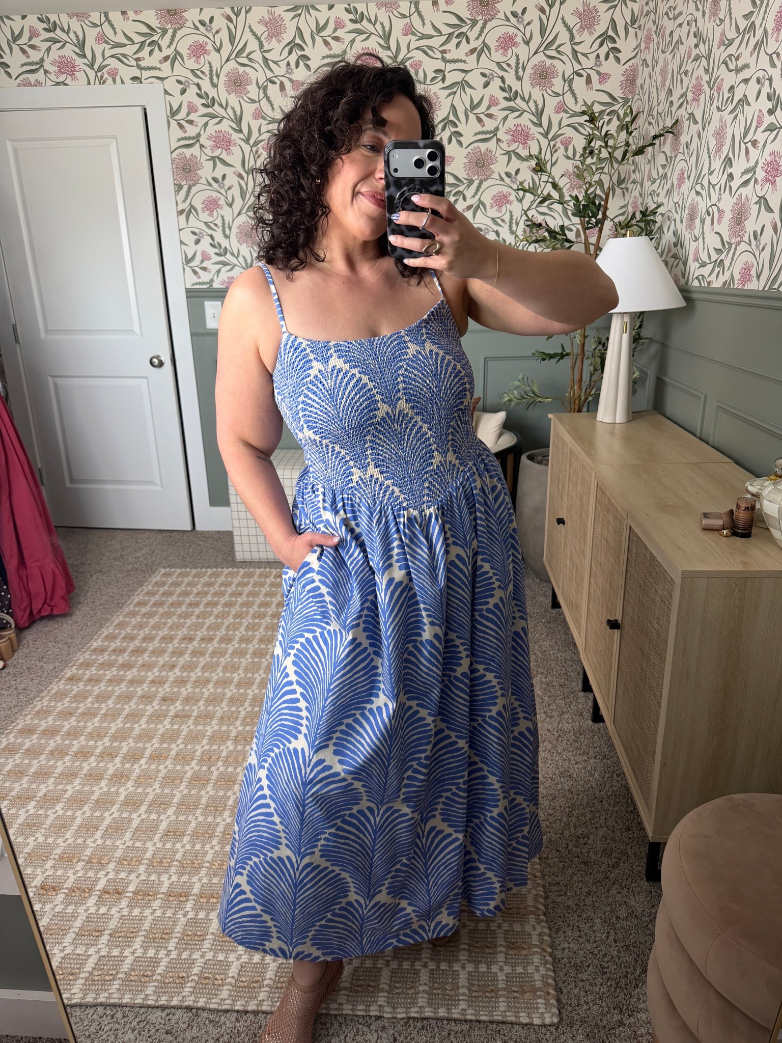 Summer dress for the midsize girl from Abercrombie! Wearing size large paired with my favorite strapless bra from Amazon! 

#LTKPetite #LTKootd #LTKMidsize