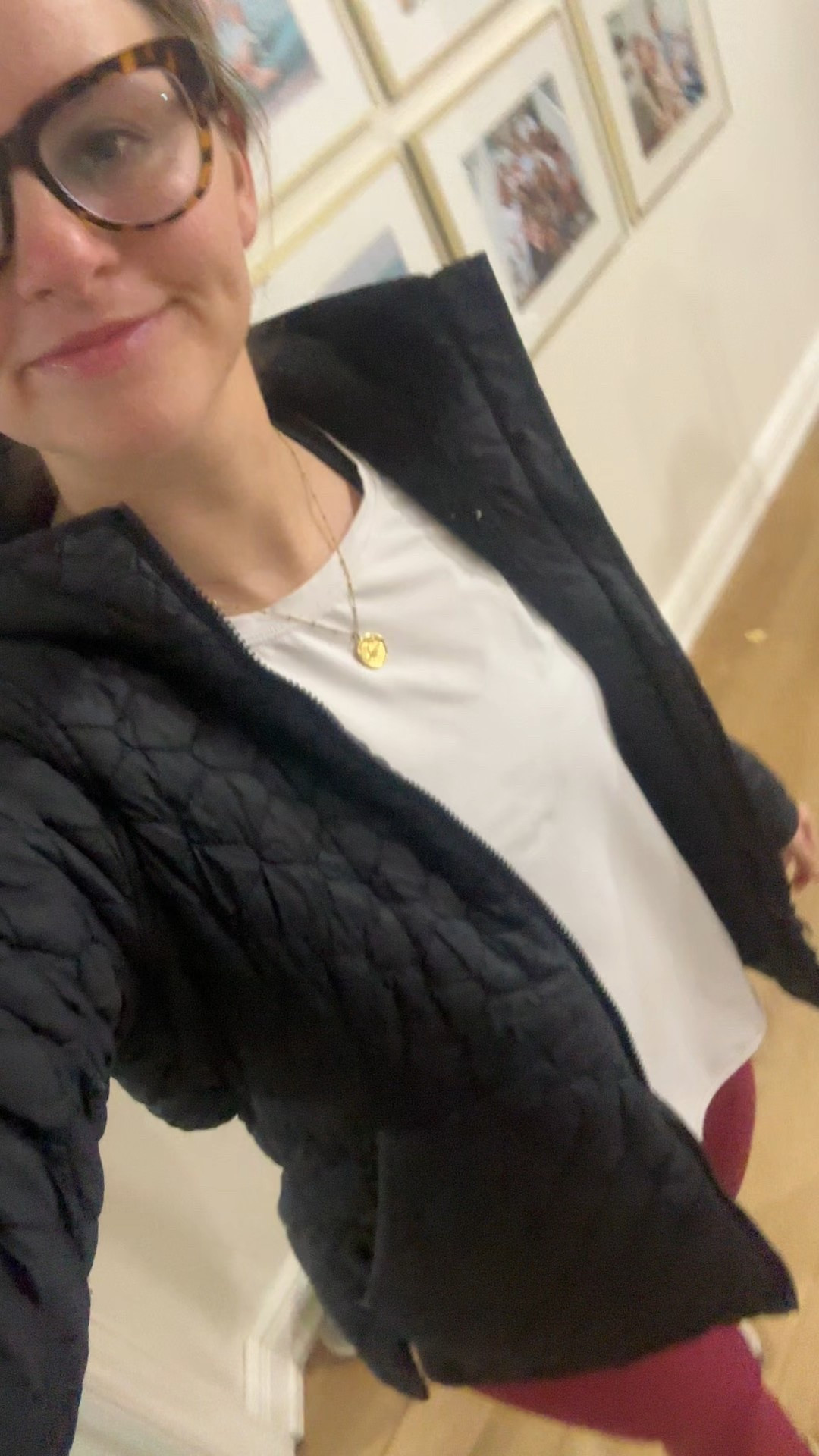 What I wore to workout today as a mom of 3! Love these red high waisted legging & this tulip hem top ! Plus my go to casual jacket -lined with cozy fleece from Amazon 

Amazon fashion finds, active wear, athleisure, weight training, day in the life, fitness, workout clothes 

#LTKfitnessgoals #LTKootd #LTKActive