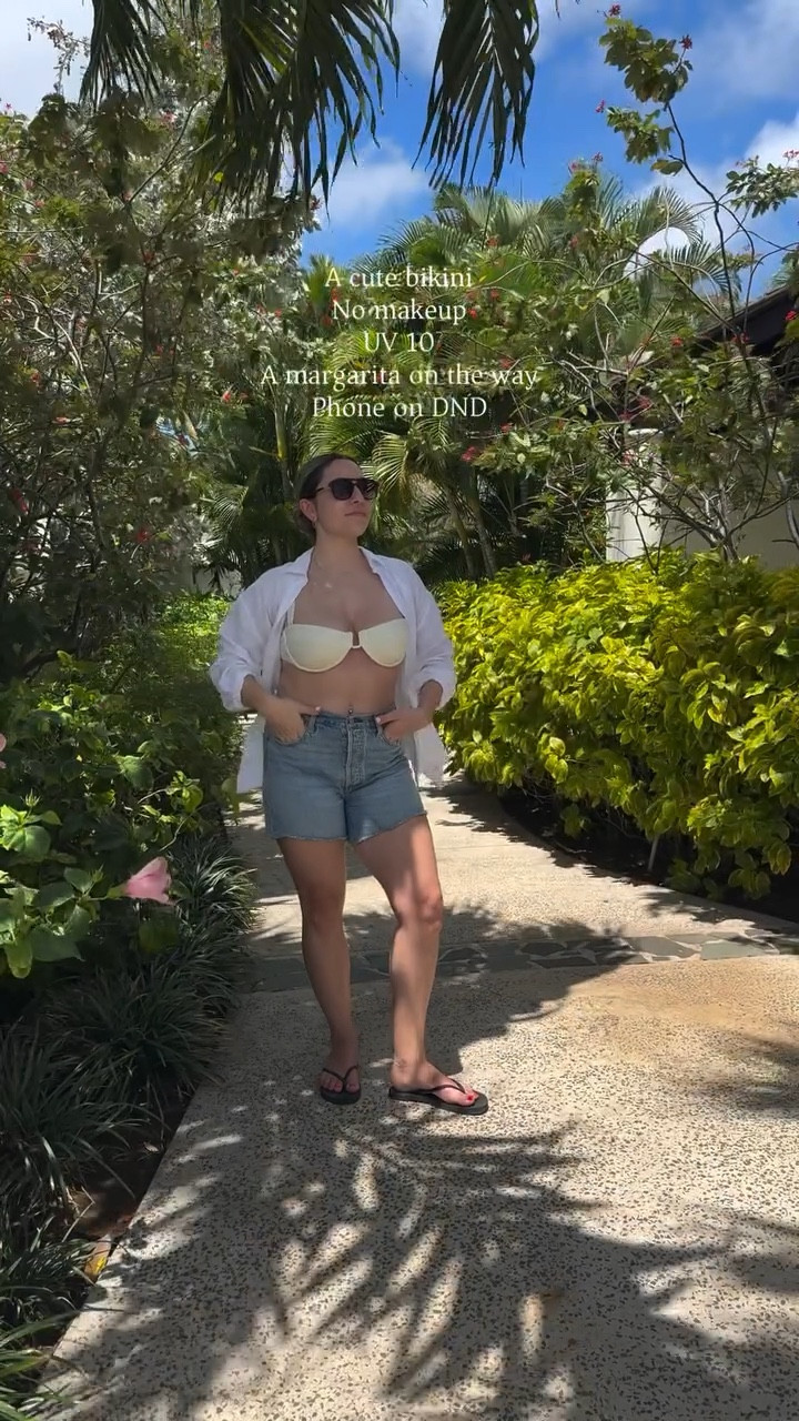 It’s basically like I wasn’t seasonally depressed for the the last 3 months 🤭🌞🌸🌊⛱️ Wearing @Monday Swimwear 

#explorepage #dailyoutfitinspo #vacationoutfit #capsulewardrobeblogger #pinterestaesthetic

#LTKtravel #LTKstyletip #LTKswimwear