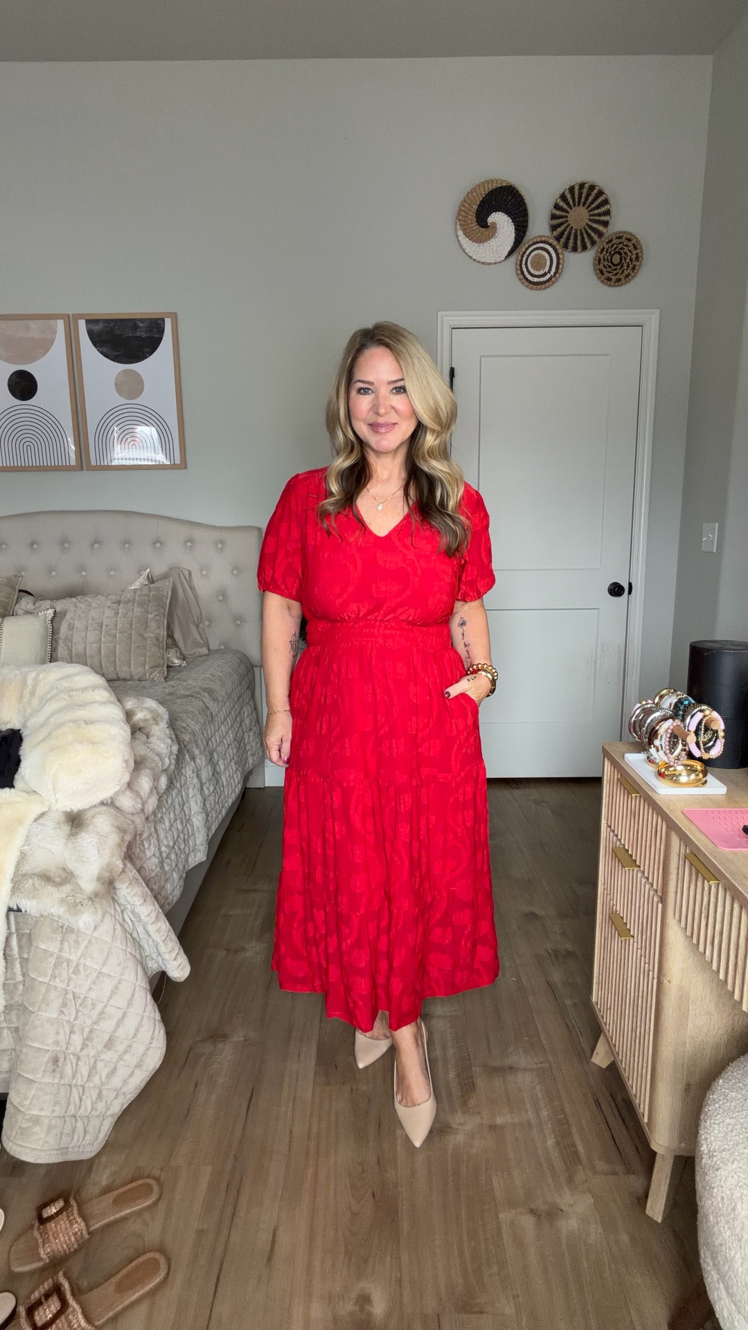 Size large 

#LTKMidsize #LTKPetite #LTKOver40