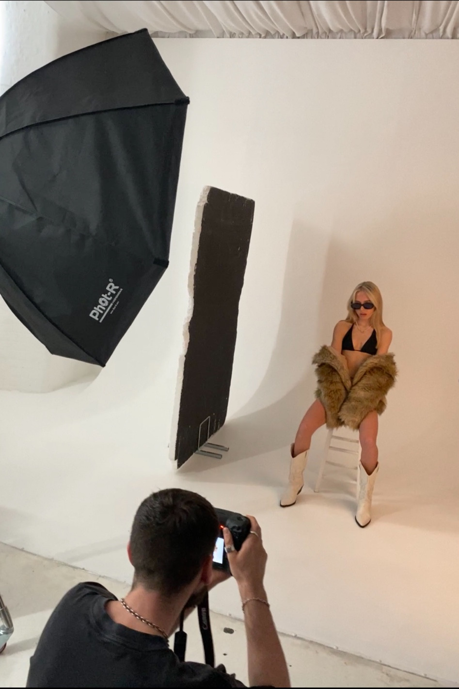 fur jacket & cowboy boots 🤠 
-
my jacket was thrifted so linked some affordable fur jackets I loveee🫶🏼
-
Cowboy boots, western, fashion, fur coat, fur jacket, bikini, sunglasses 

#LTKSeasonal #LTKstyletip