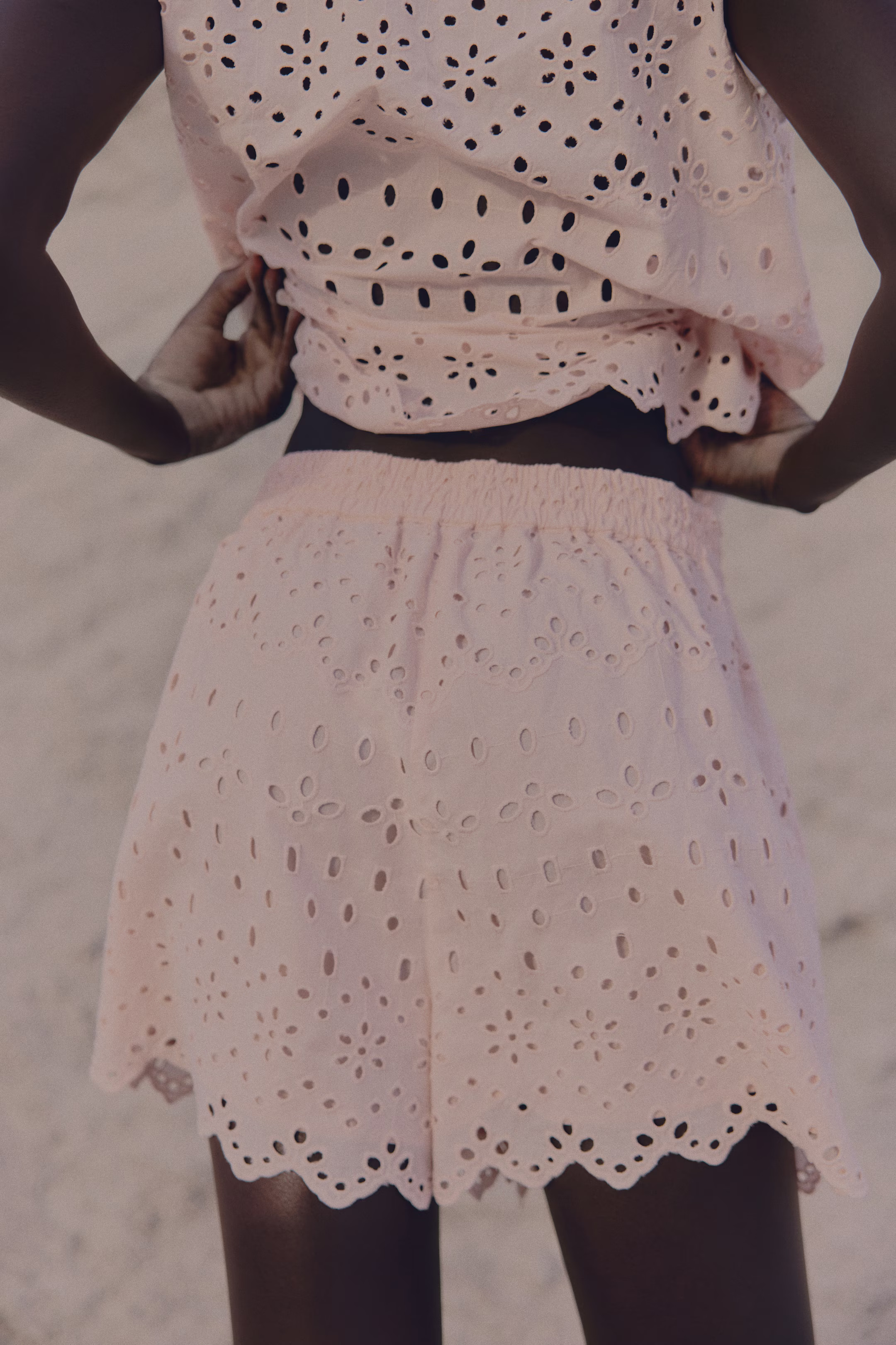 Eyelet-Embroidered Shirt - Powder pink - Ladies | H&M US | H&M (US + CA)