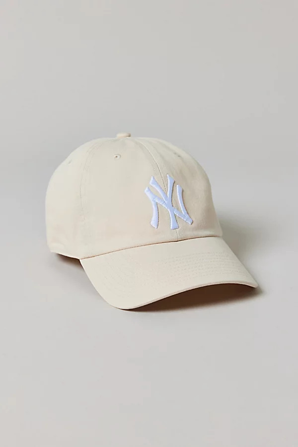 '47 Brand MLB New York Yankees Clean Up Hat in Neutral at Urban Outfitters | Urban Outfitters (US and RoW)