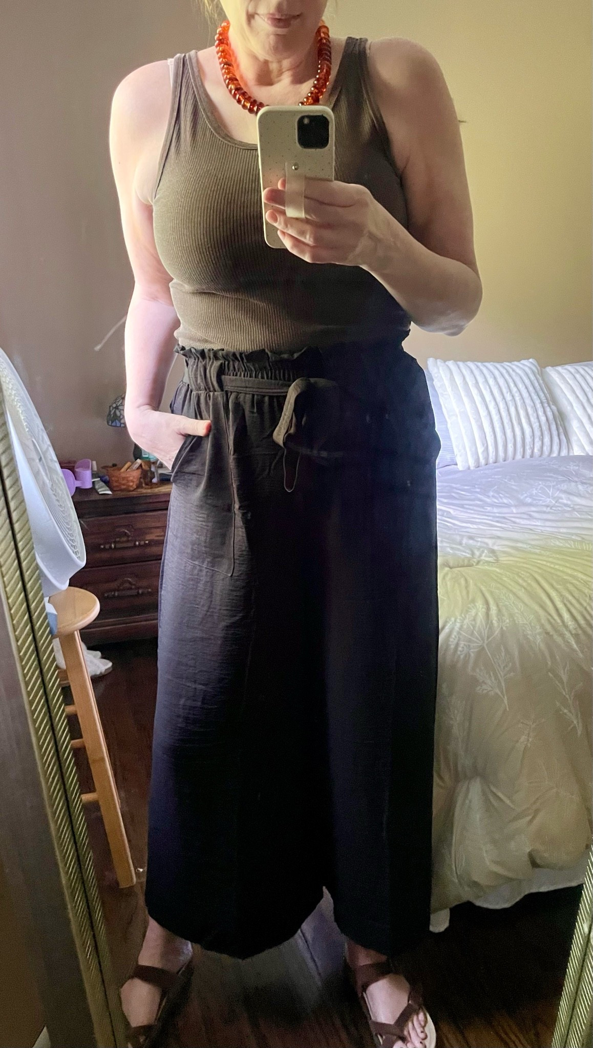 Amazon Wide Leg Palazzo Pants under $15 comfy and has pockets!


Amazon Fashion
Target Style

#LTKOver40 #LTKSaleAlert