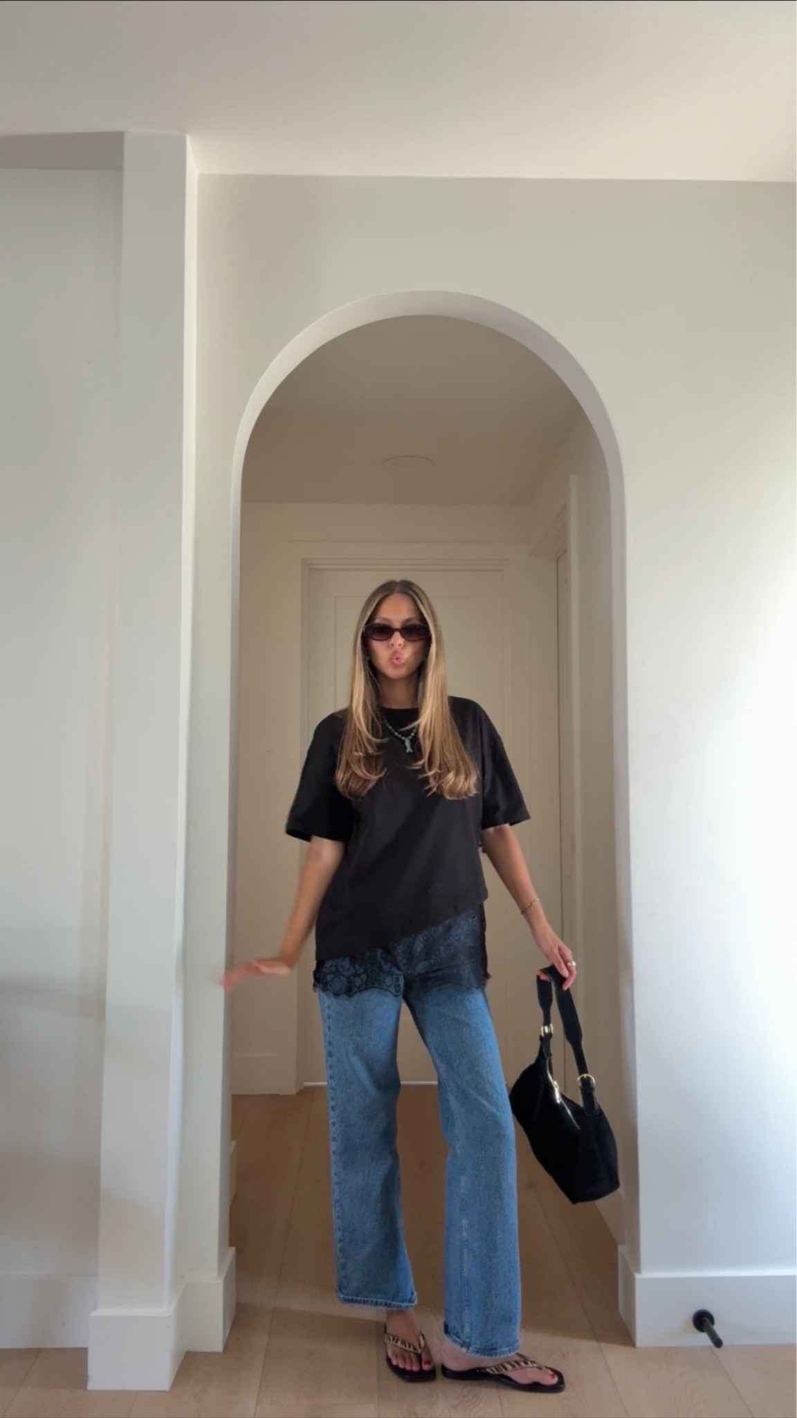 Casual ootd ⭐️
Top - Amazon find!! I have the white one too🤍 it’s the perfect fit 👌🏽
Jeans- Abercrombie 
Sandals - Veronica B ( so comfy )