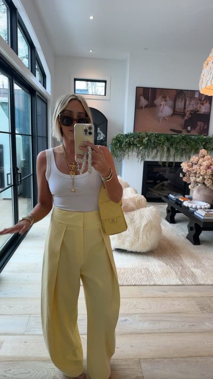 These pants are a must 😍😍😍