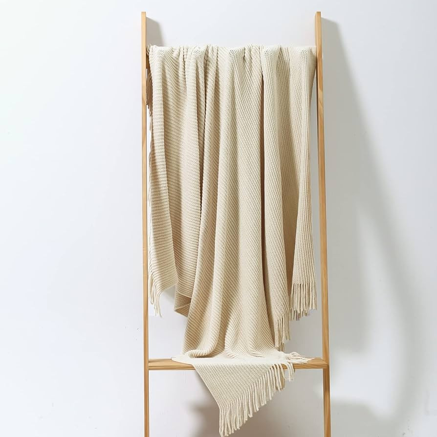 CREVENT 50 inch X60 inch / 127X152cm Cozy Soft and Warm Chenille Throw Blanket for Sofa Couch Cha... | Amazon (CA)