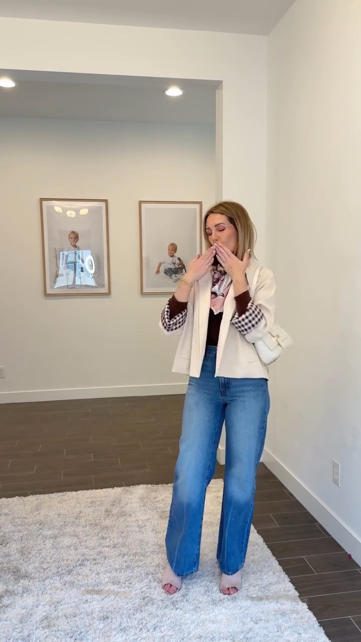 Another day another fabulous outfit, video is sponsored by @keepshowing_official brand that sent me this gorgeous cropped trench coat. My fav details is the checkered lining that peeks out on sleeves. I’m wearing size small. All is linked below ❤️💋❤️💋

Jeans are from @Levi's and I can’t even describe how brilliant they are! Finally denim pair that fits a tall girl 

#LTKBeauty #LTKmomlife #LTKTall