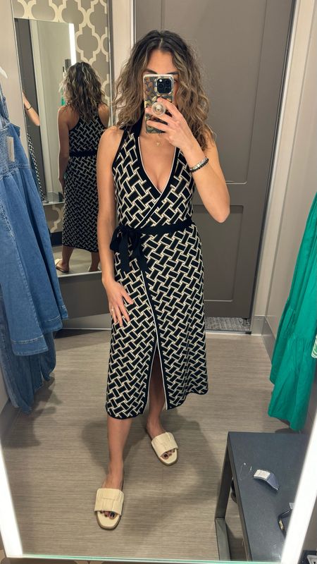 DVF X Target (the size in this pic is xxs since it was all they had in stock. I recommend your size or one size below)



#LTKxTarget #LTKfindsunder100 #LTKsalealert