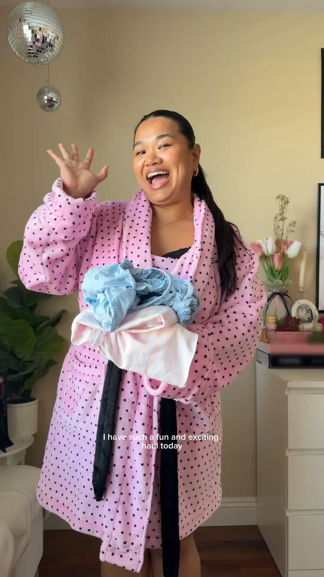 try on haul from the latest @vspink x @frankiesbikinis collab 🌸 #PINKPartner @shop.LTK #liketkit

#LTKswim #LTKplussize #LTKVideo