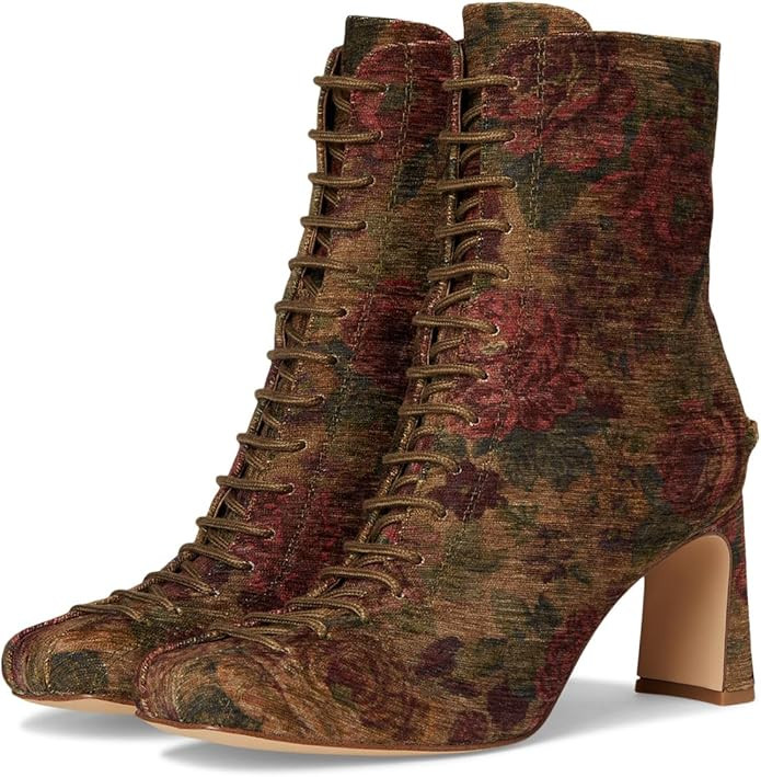 Circus NY by Sam Edelman Women's Kendra Ankle Boot | Amazon (US)