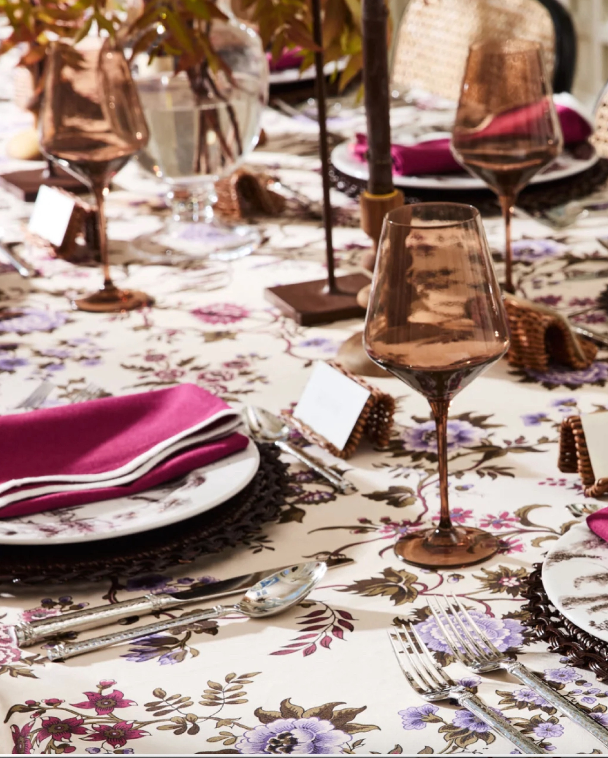 The prettiest table setting for fall and winter. 

#fallentertaining #entertaining #dinnerparty #tablesetting #floraltablecloth #falltablecloth #tuckernuck 

#LTKHome #LTKParties #LTKSeasonal