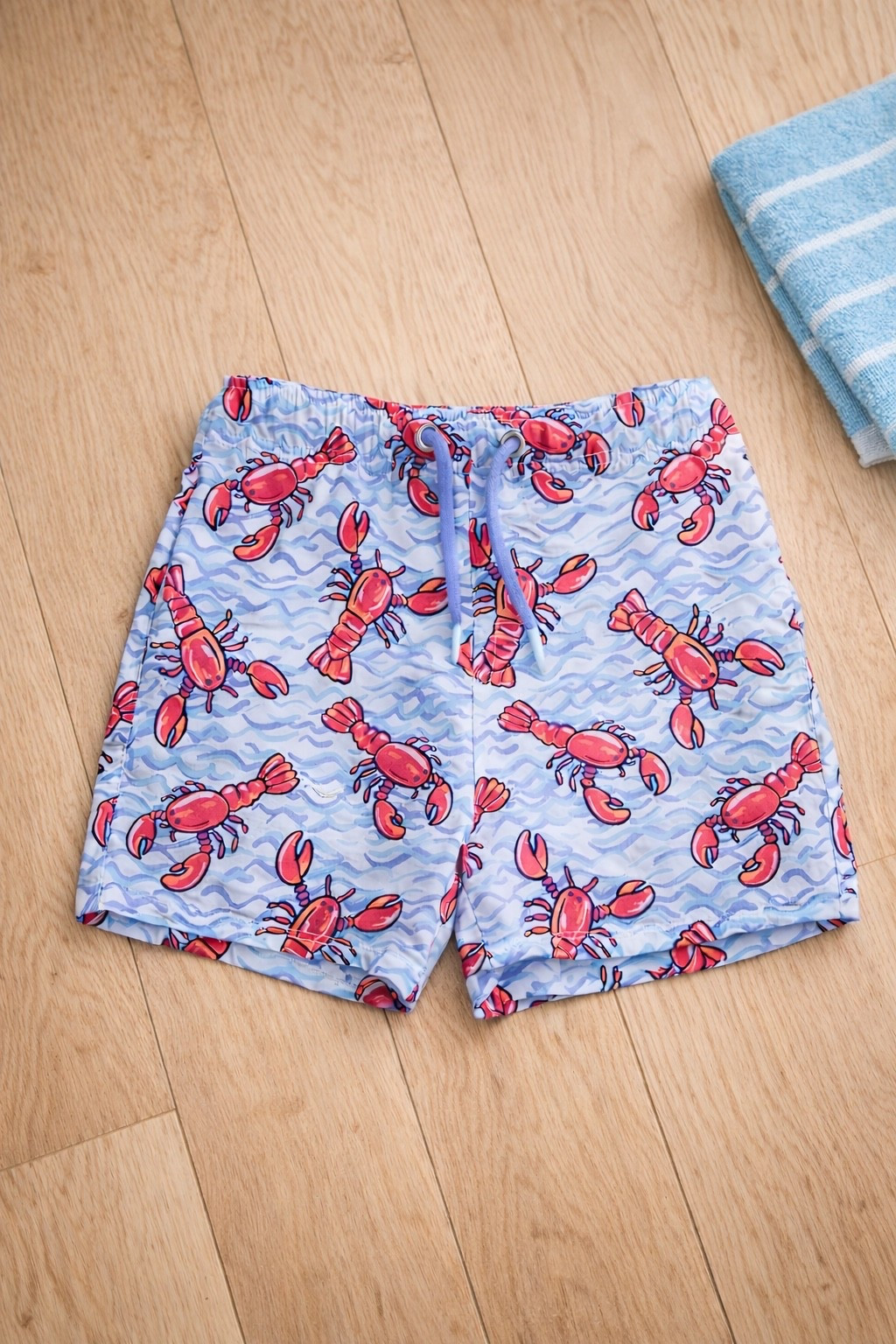 Stop these are the cutest little trunks I’ve seen 😂🦞
Perfect for beach days, pool days, or matching moment vibes

Lightweight, comfy, and the print?? 10/10
Linking these because they’re too good not to#BeachStyle #SummerFinds #LTKUnder50 #VacationVibes


#LTKSwim #LTKKids #LTKootd #LTKgrwm