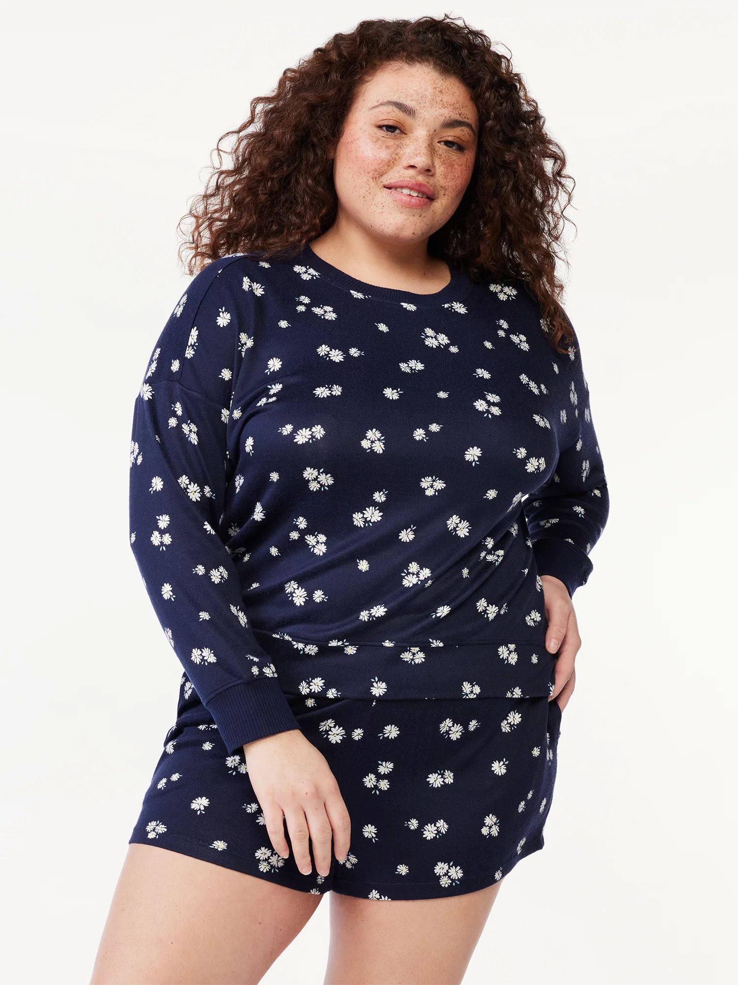 Joyspun Women's Long Sleeve Top and Shorts Sleep Set, Sizes S to 3X | Walmart (US)