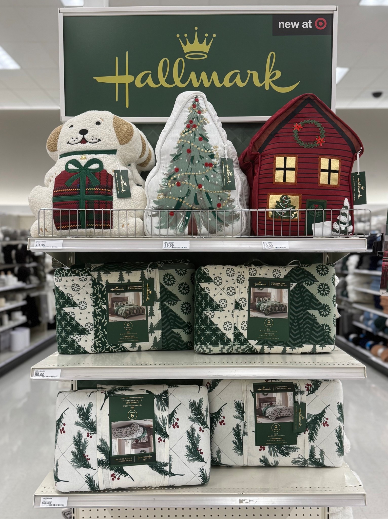 Hallmark X Target bedding collection 🎄👑

#LTKSaleAlert #LTKSeasonal #LTKHome