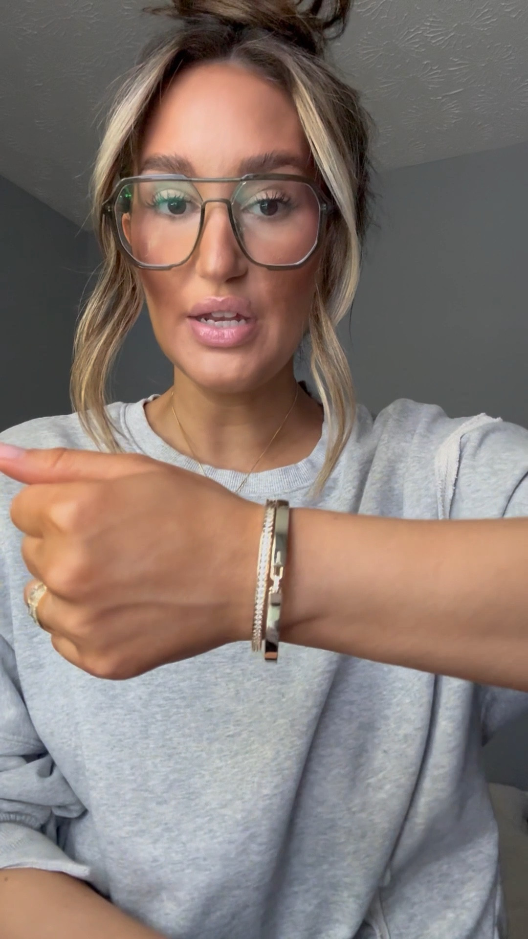 Day off casual outfit w/ some of my recent favorite finds 

#LTKBeauty #LTKstorytime #LTKdayinmylife